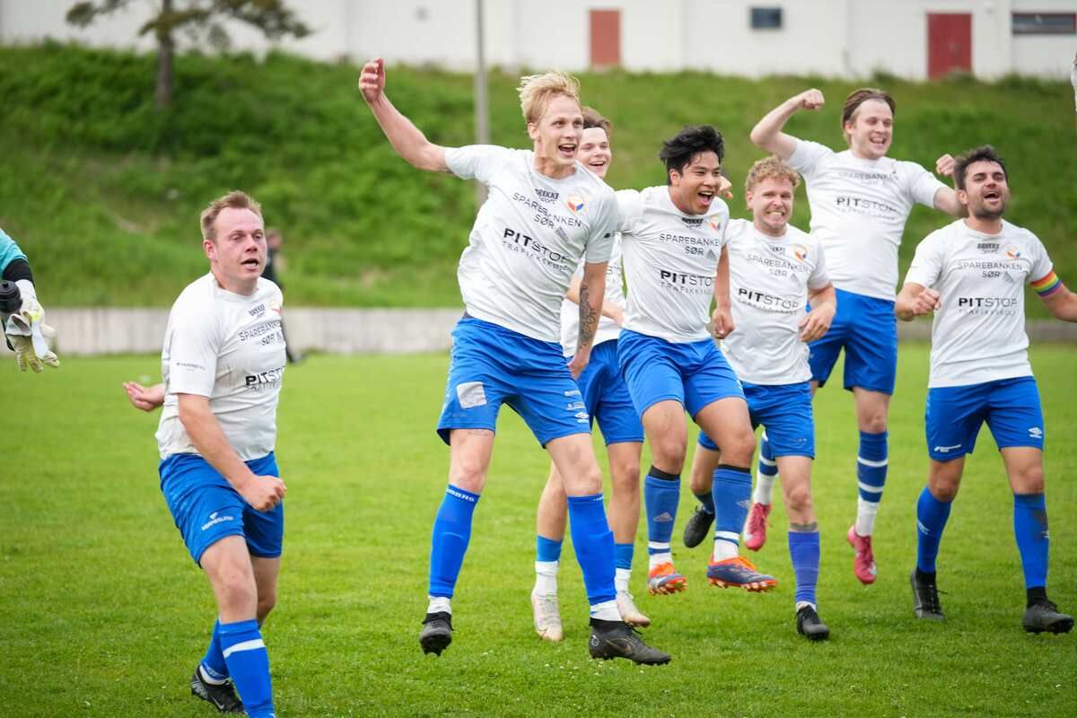Jubler for historisk bragd. Nå kan de møte Start.
