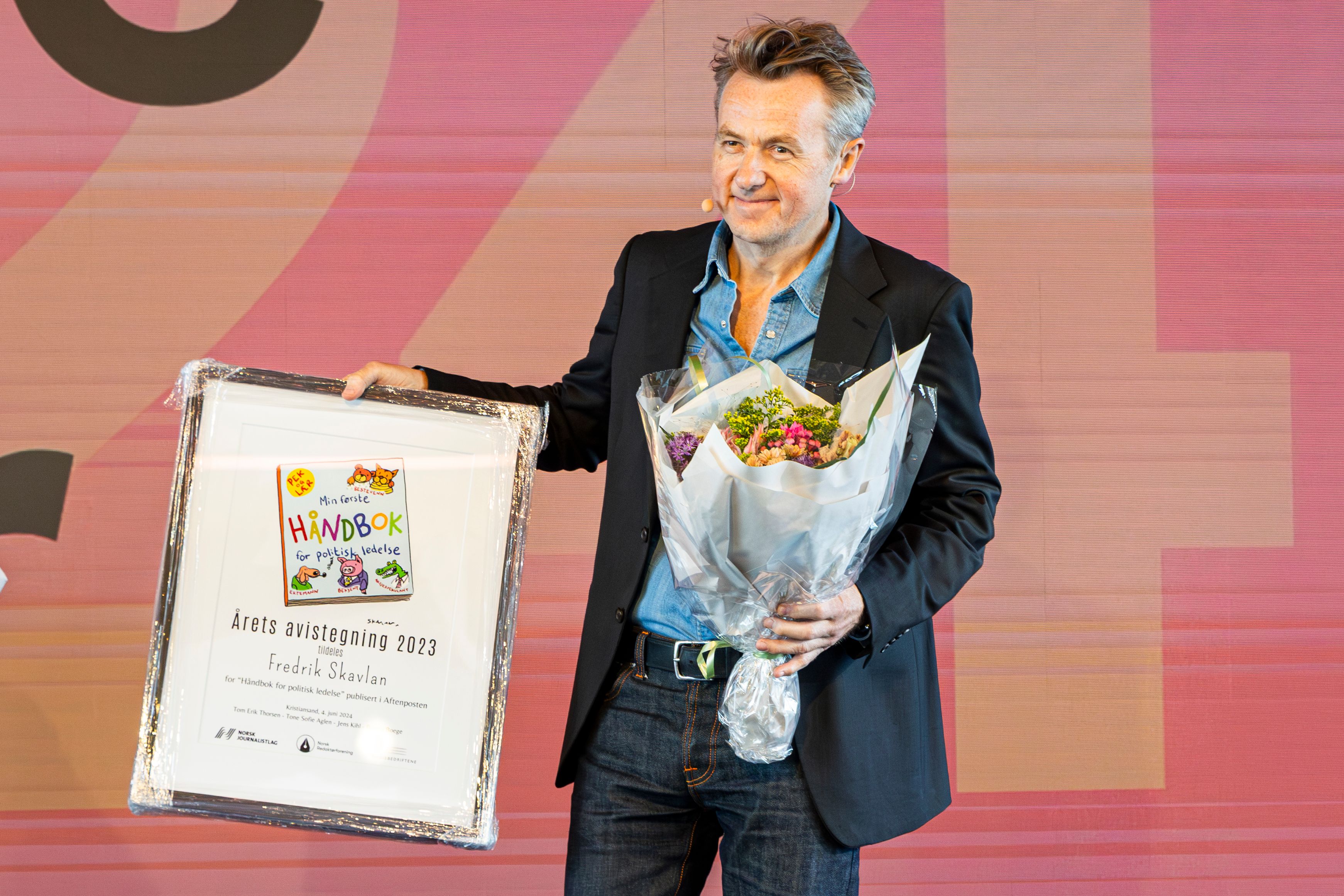 Årets avistegning gikk til Fredrik Skavlan - fvn.no