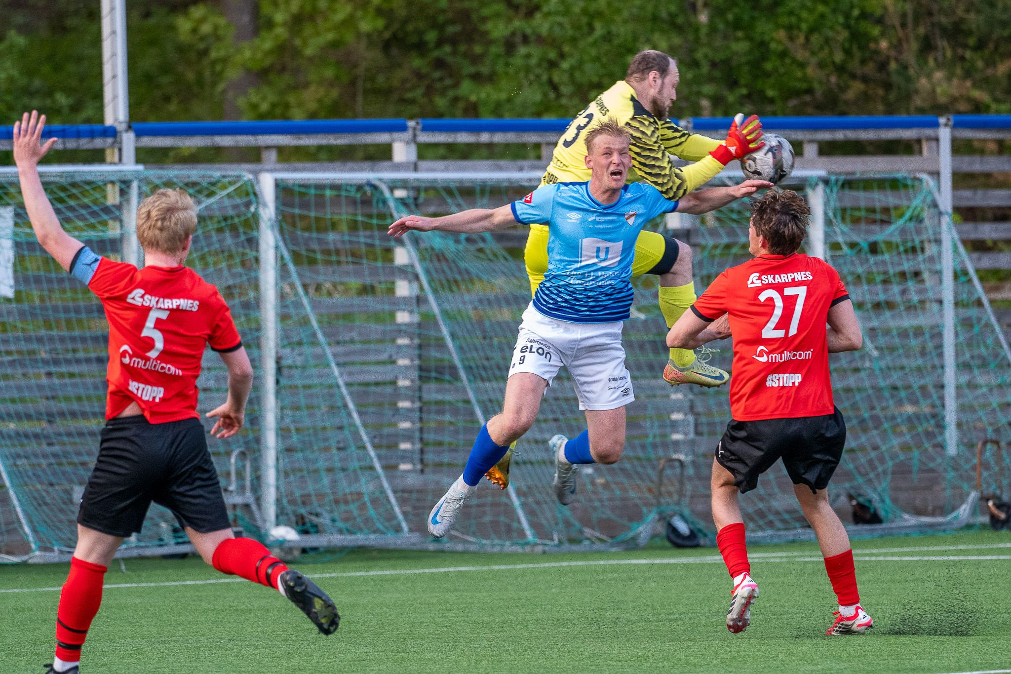 Kriget seg til tabelltoppen