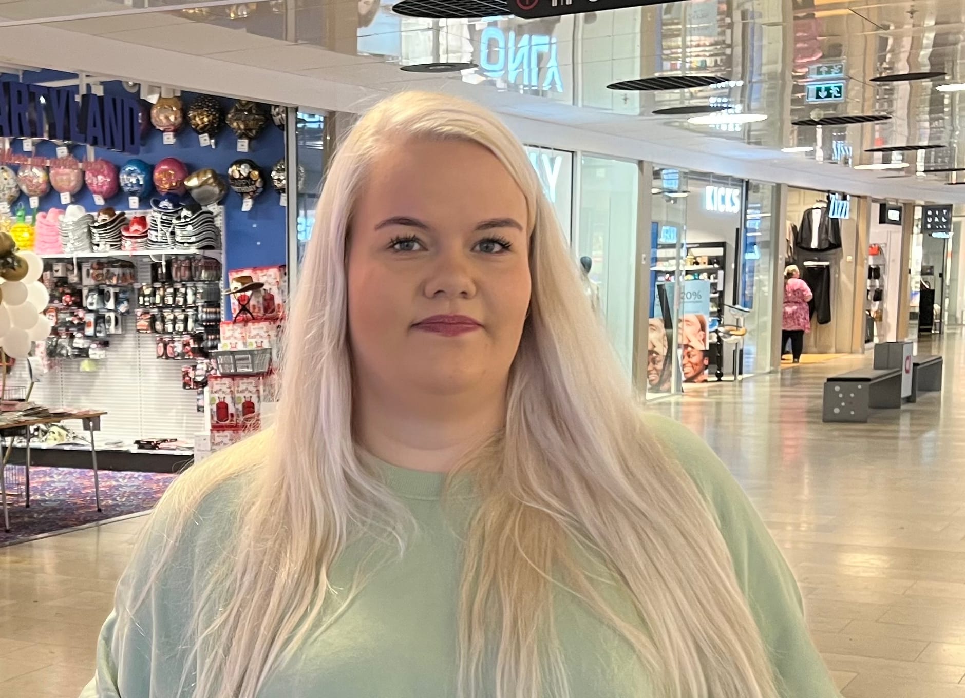 Stine (25) i full krangel med sjefen Jeg vil ha pengene mine varden.no