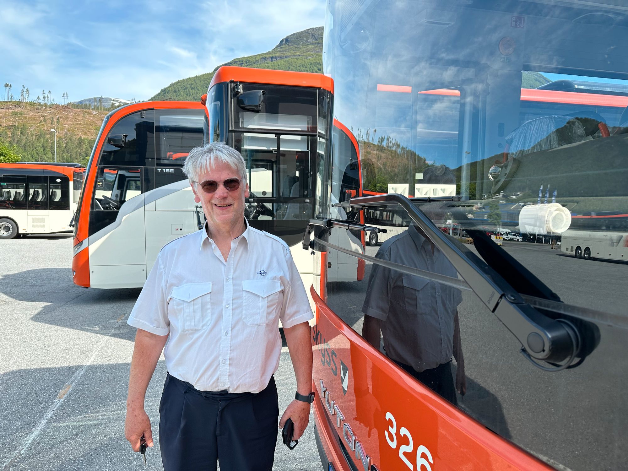 Suratda: külotga siyish