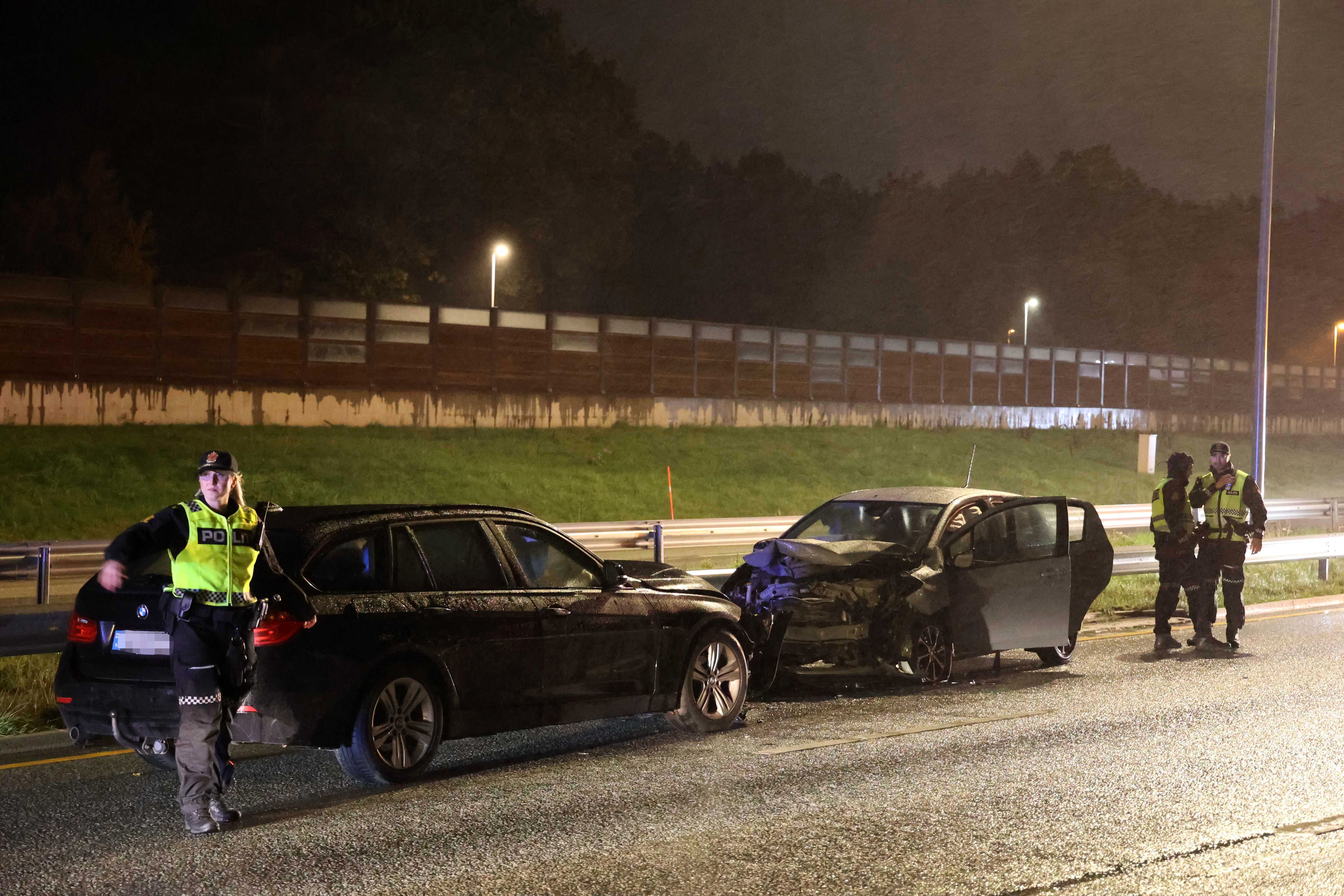 Front­kolli­sjon på E18 i Kristian­sand - fvn.no