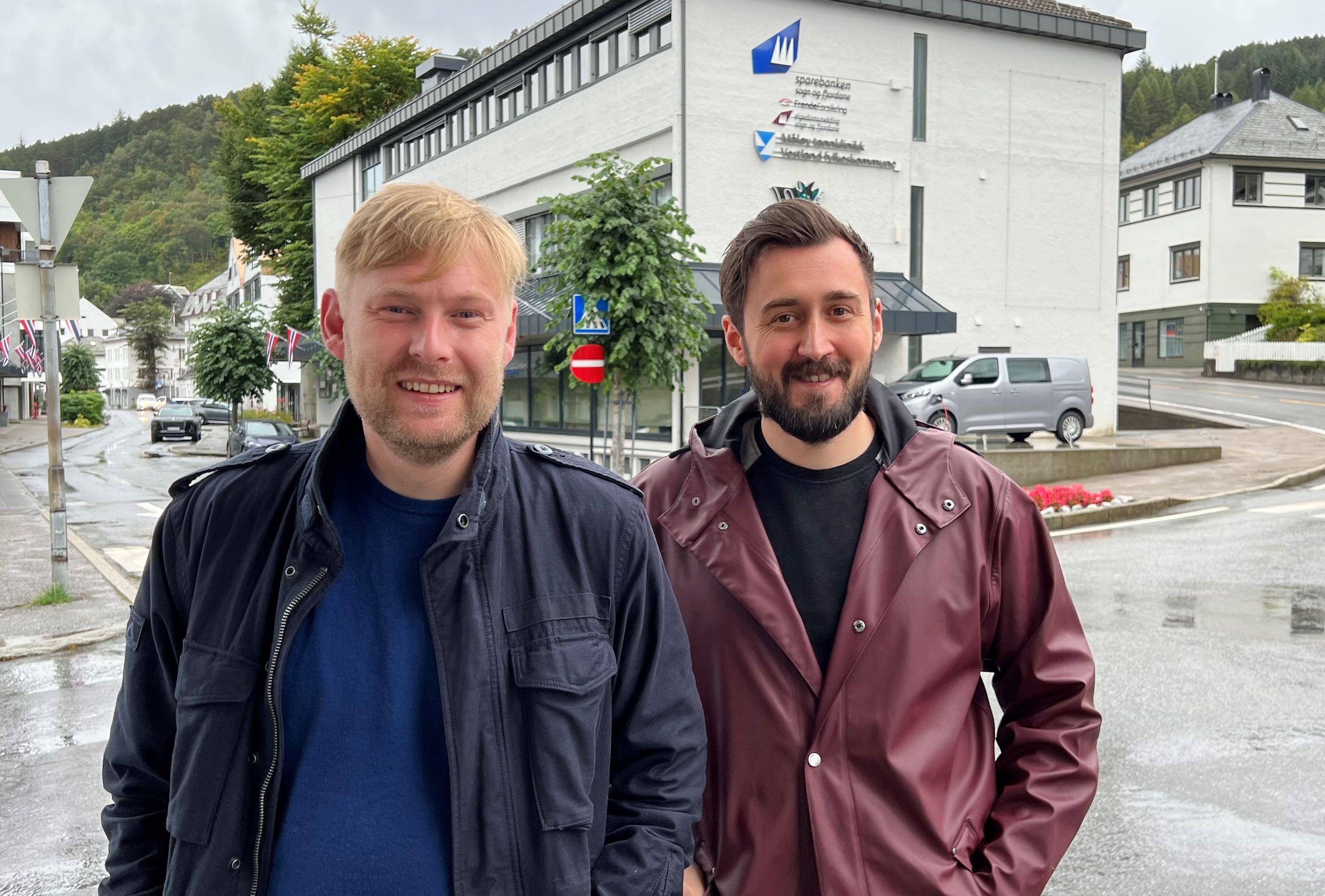 Kristian og Martin vil forklare kva planen for Måløy-området er: Sjå ...