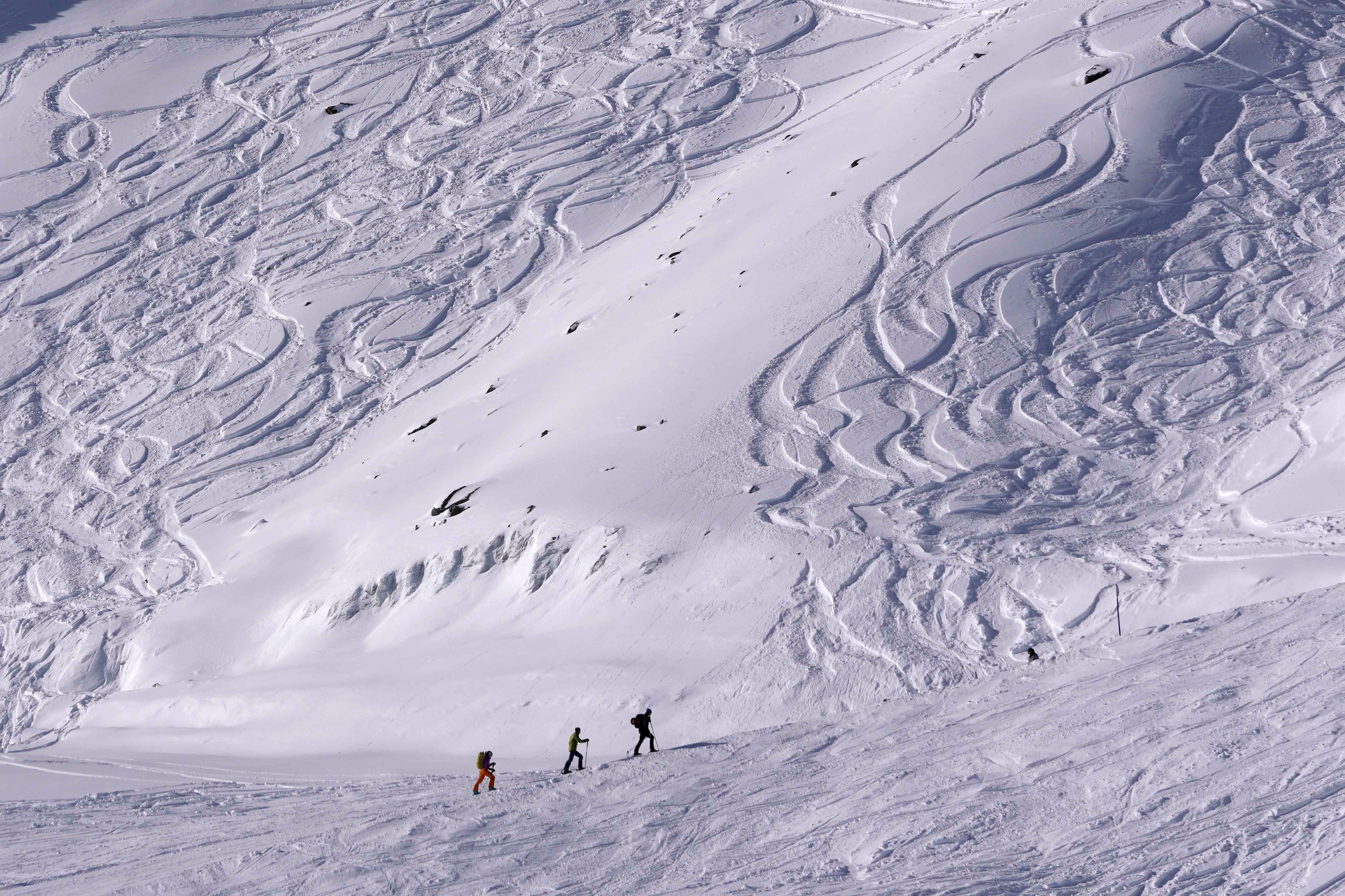 Fem omkom i sn&oslash;storm og skred i &Oslash;sterrike