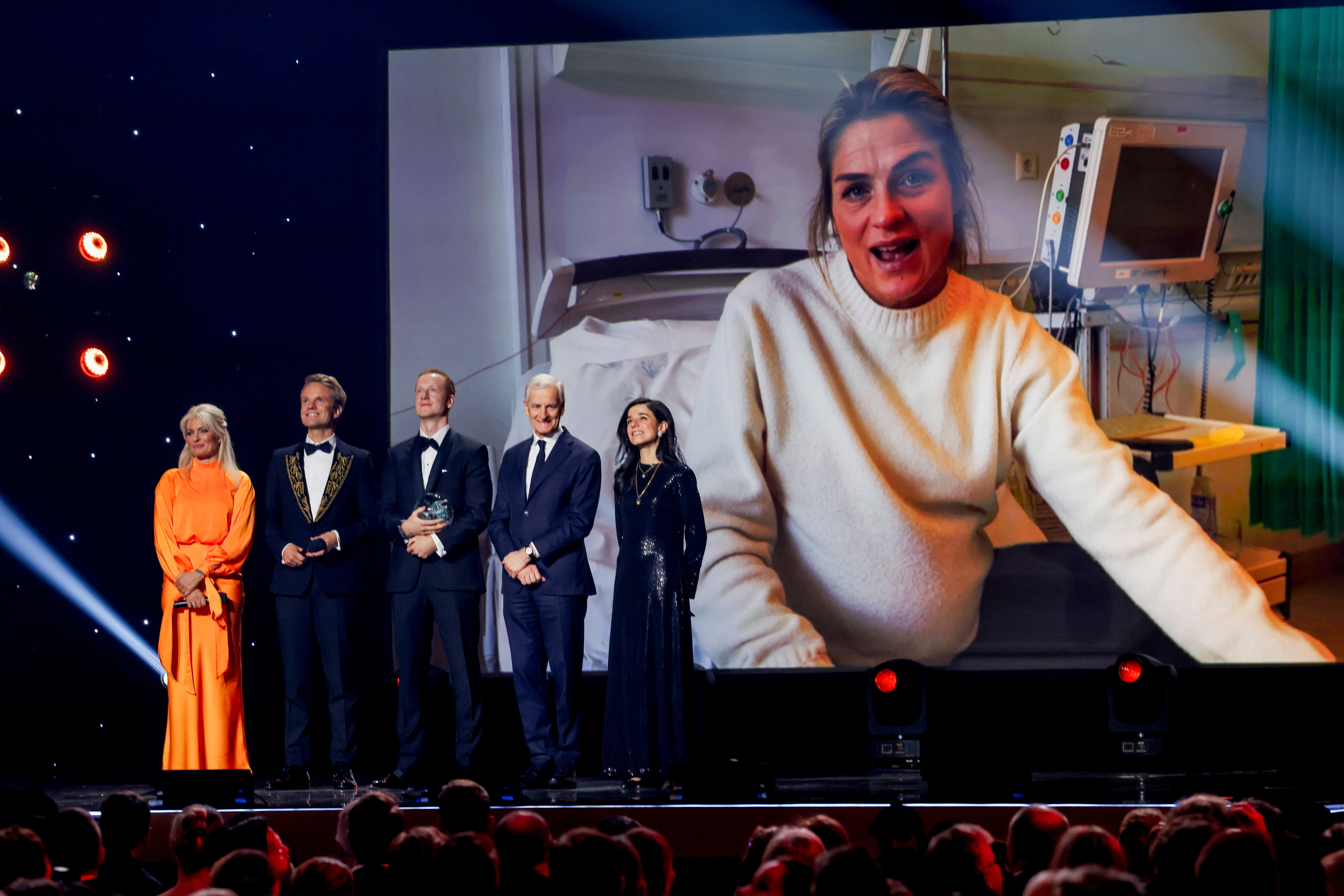 Therese Johaug er blitt tobarnsmor &ndash; takket for hederspris fra Rikshospitalet