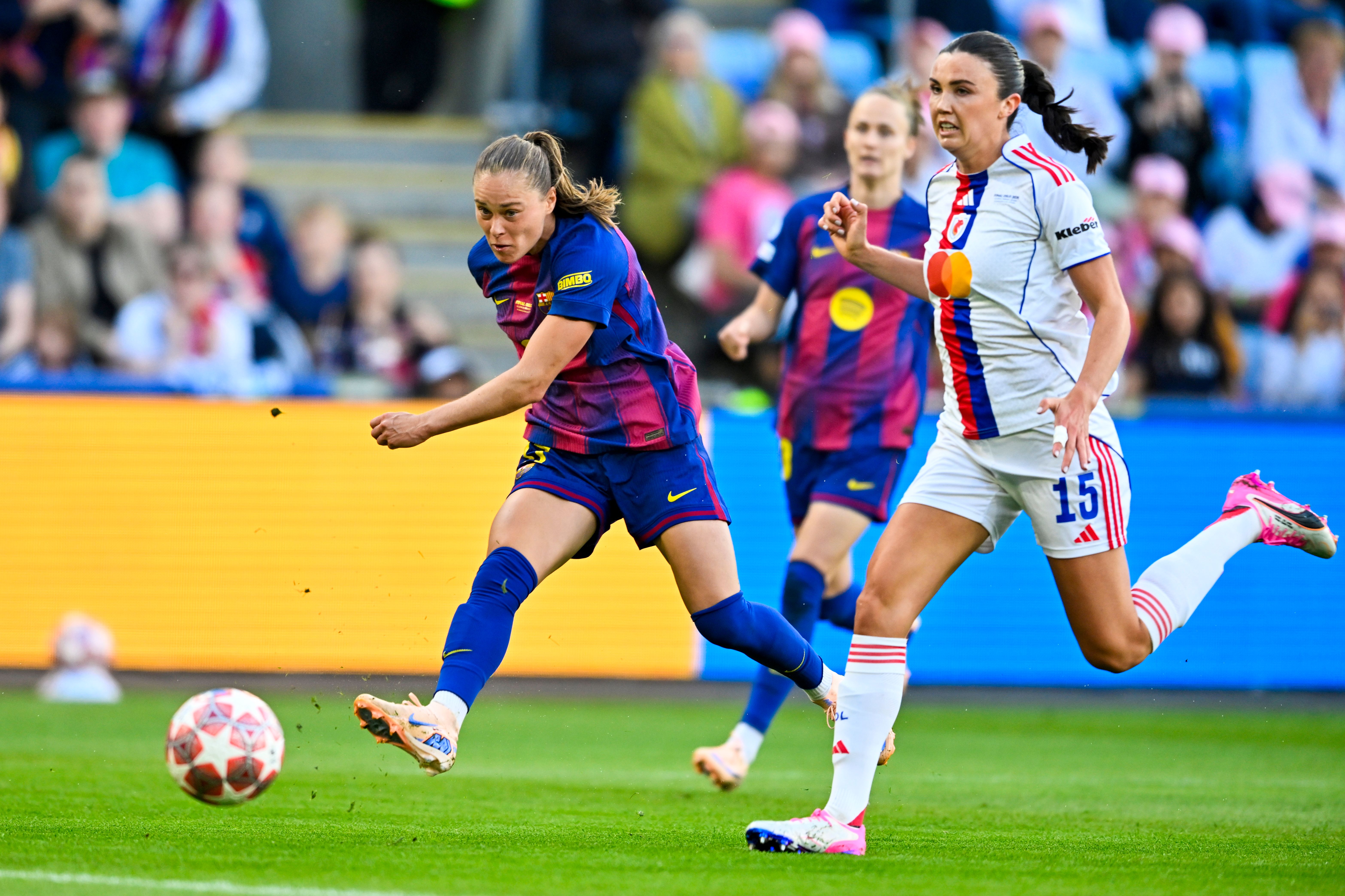 Barce­lona vant mester­liga­finalen foran rekord­publikum