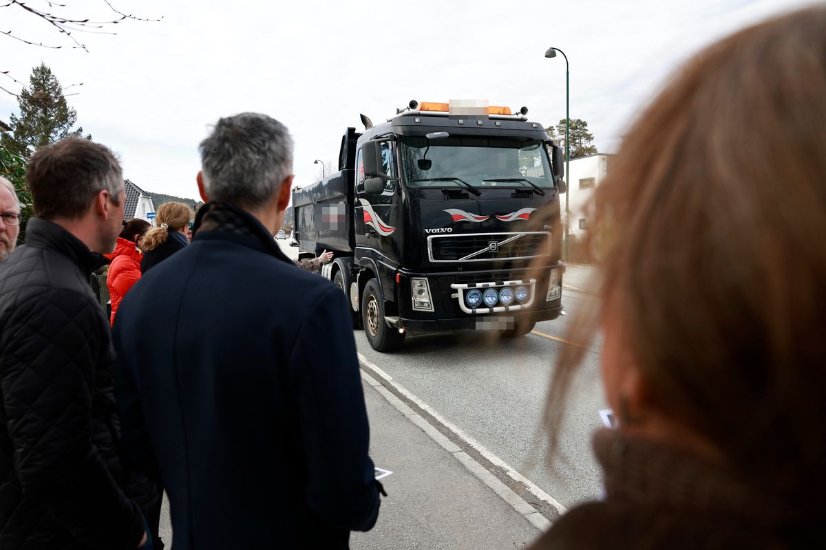 Torri­dals­veien stengt i ett felt