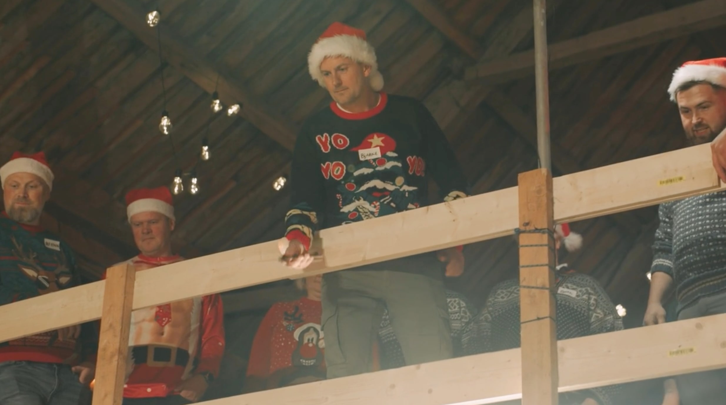 Knusing av servise gir fortsatt opphold. Se dagens episode!