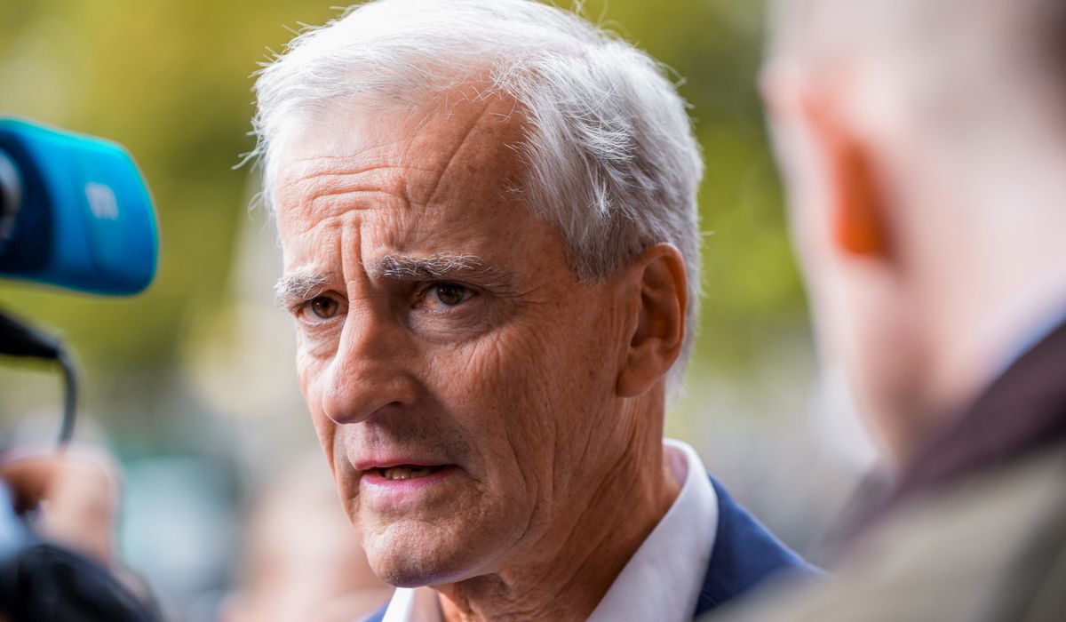 Varsler ekstraordinært statsråd
