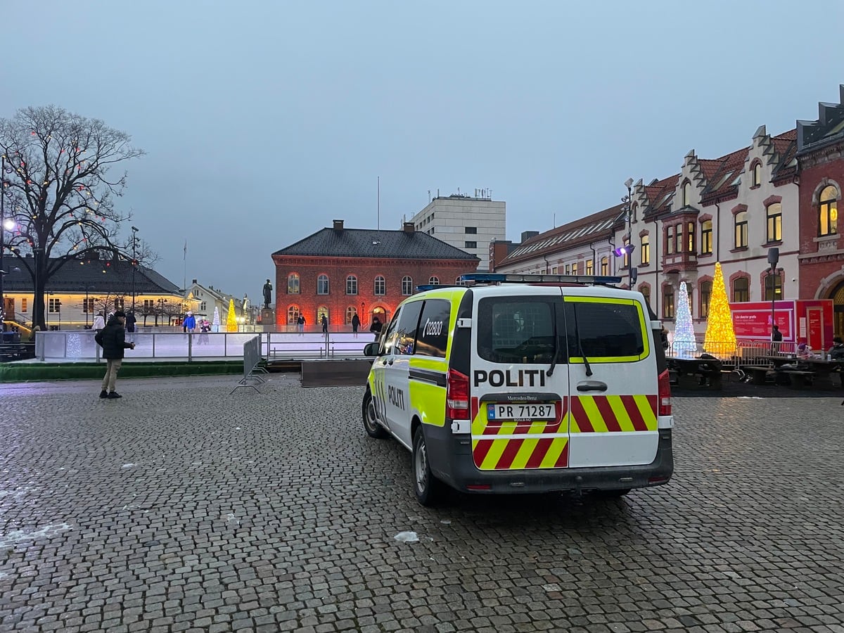 Politiet rykker ut til isbanen