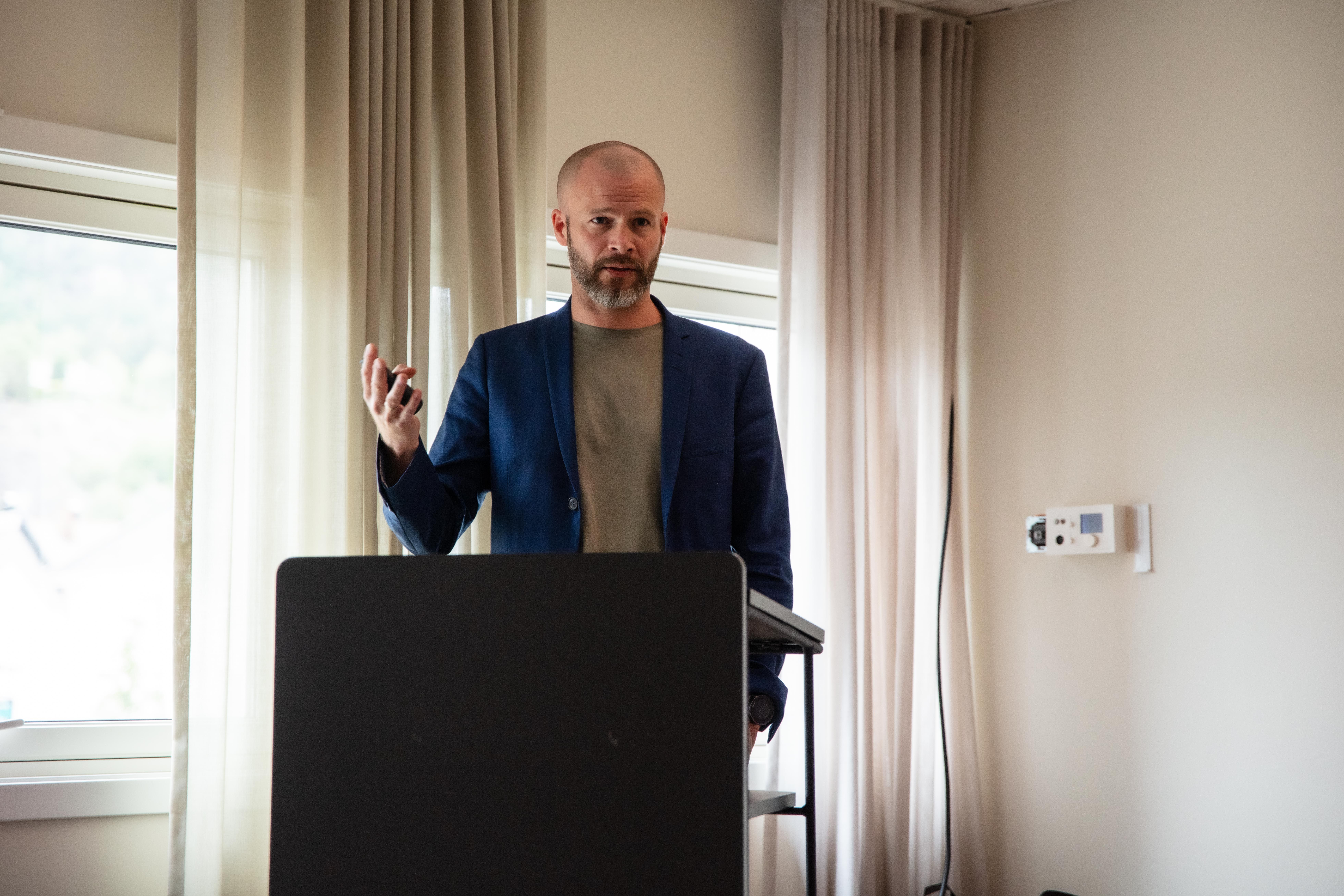 Skuffet over vedtak: – Å stå utenfor svekker Lyngdals posisjon