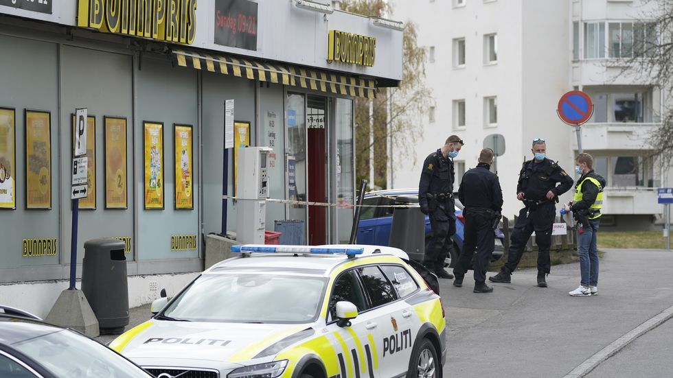 Mann Varetektsfengslet Etter Knivstikking I Oslo butikk Itromso no