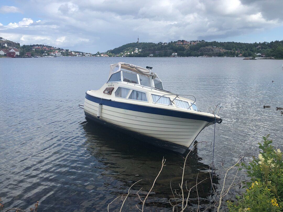 Politiet fant båt: – Usikre på om den er stjålet - agderposten.no