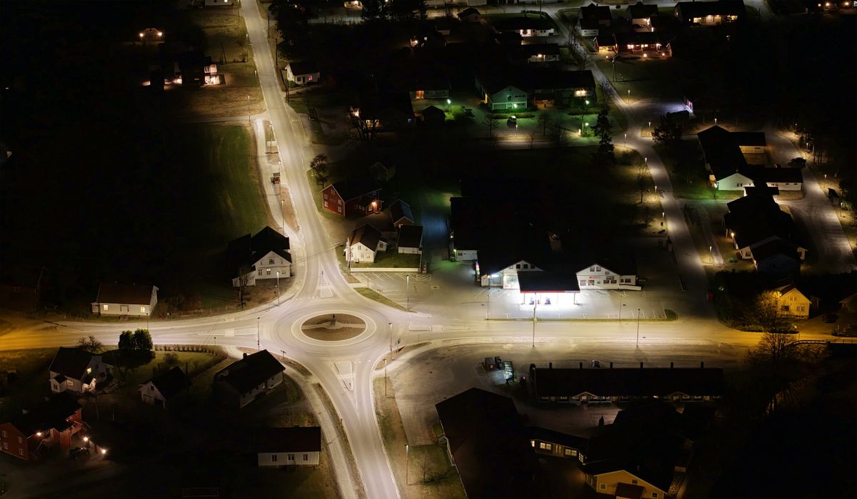 Brøt opp nøkkelbokser og låste seg inn i to bolighus for å stjele