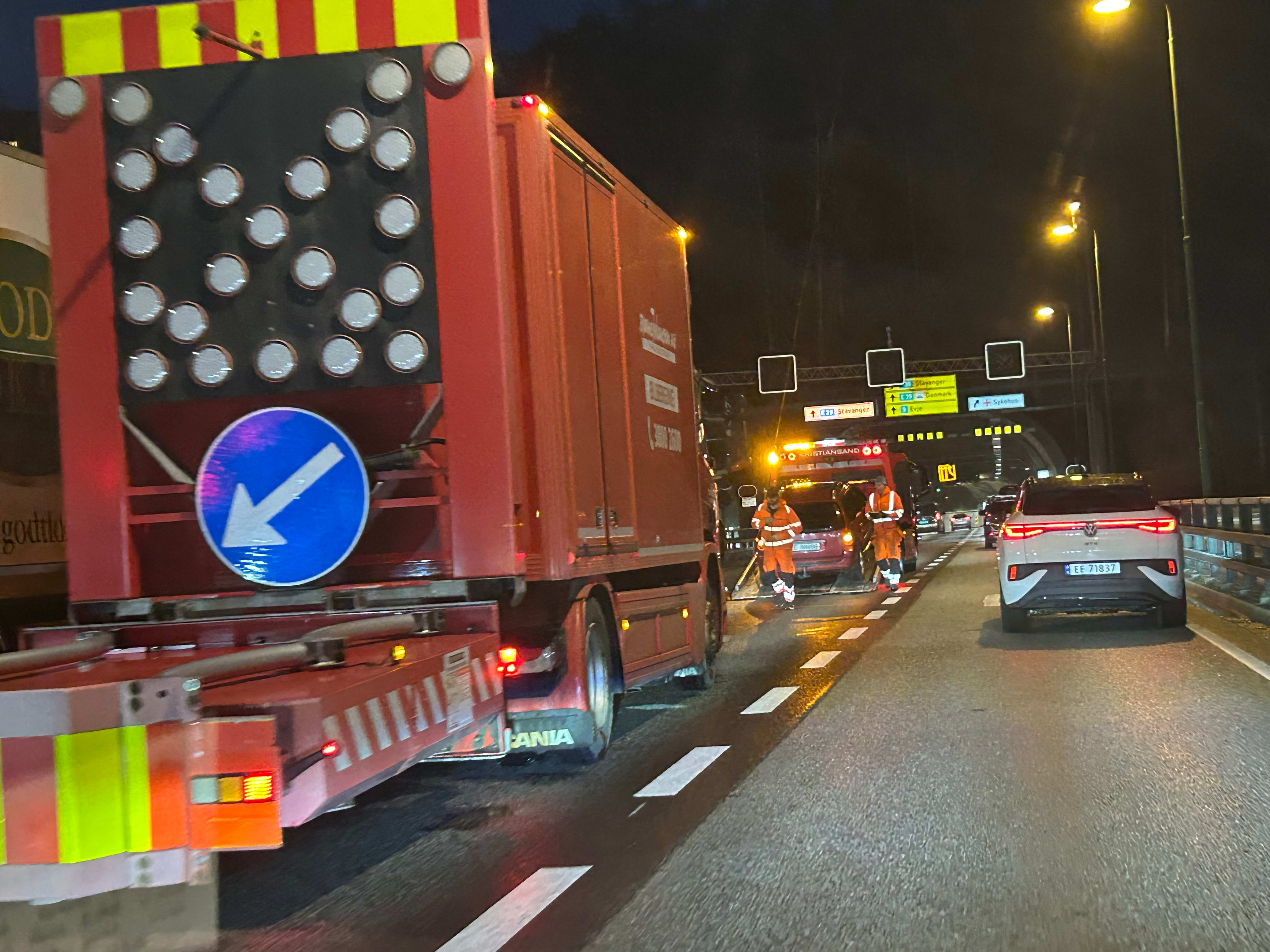 Bil med stans – lang kø i Kristian­sand