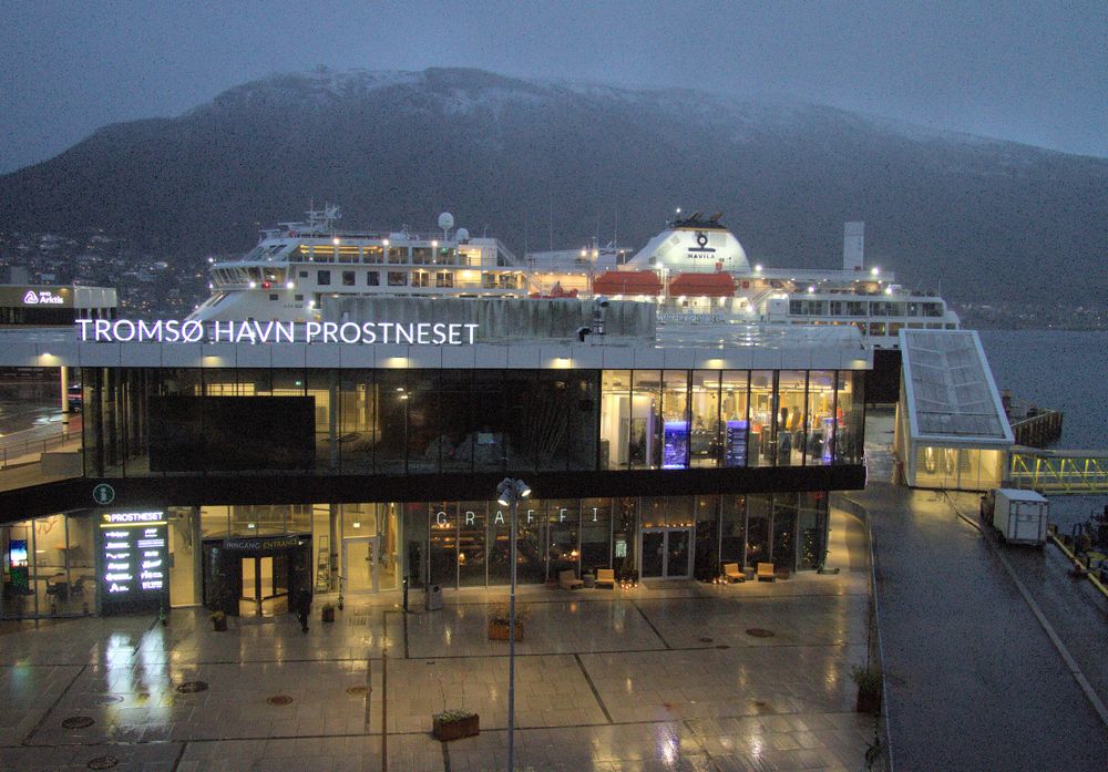 Restaurant og reiselivsaktør på vei inn i lokalene