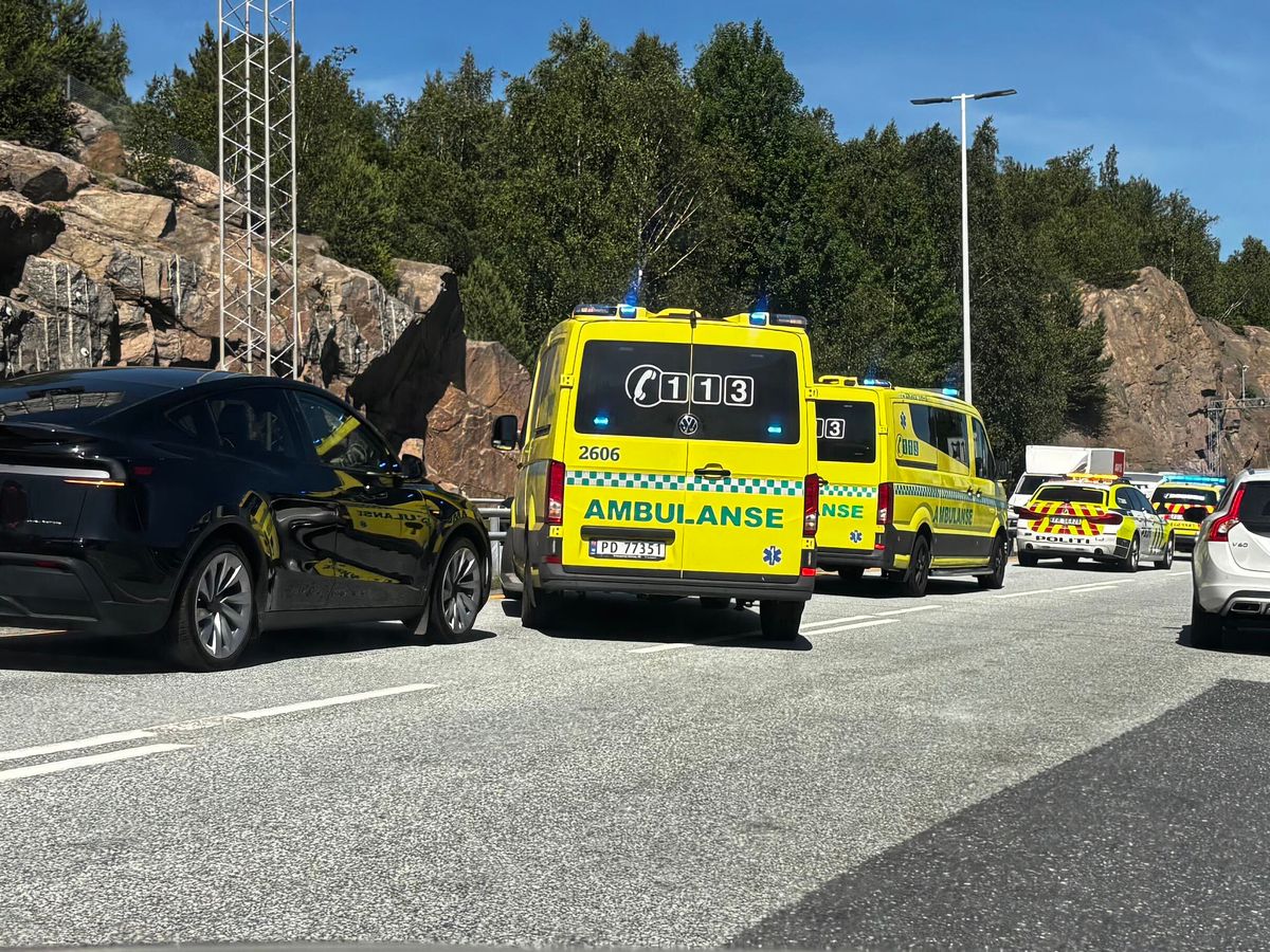 Fire personer involvert i ulykke i Kristiansand