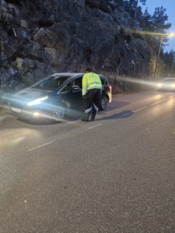 Delte ut boller og skrev bøter