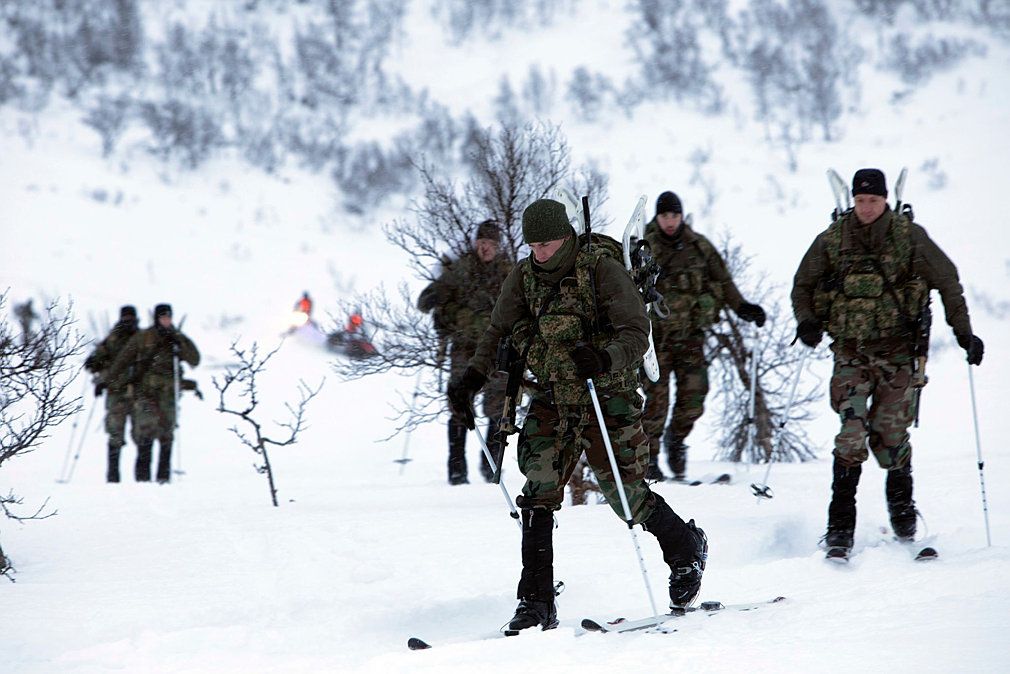 Nederlandske Milit re Glemte Kj pe Vinterkl r F r Vinter velse 