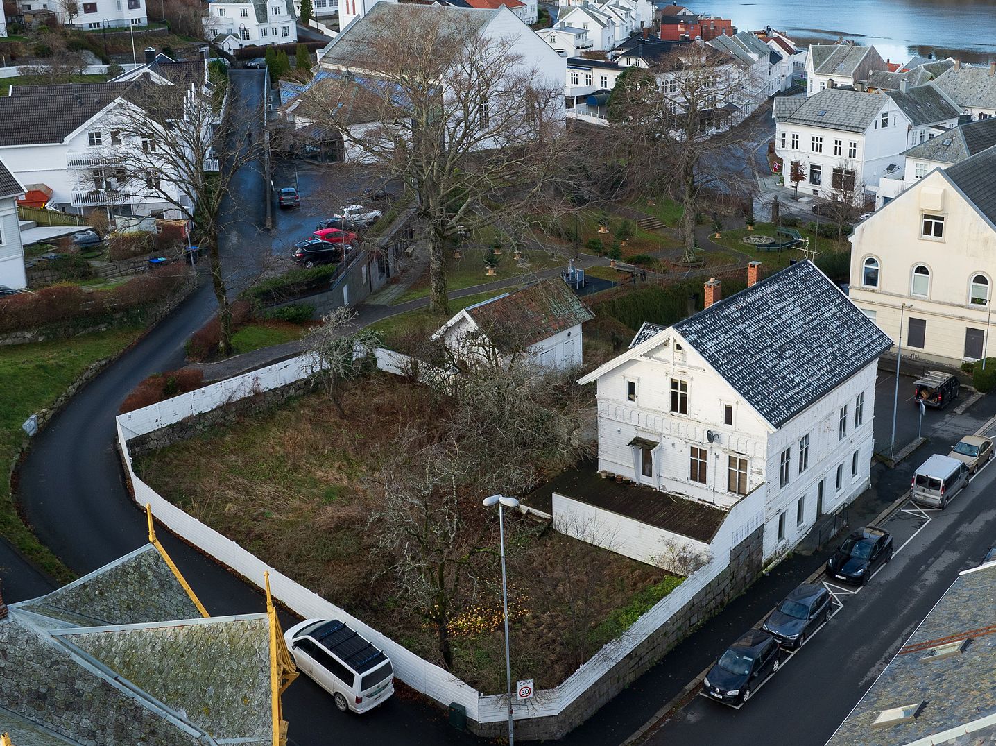 Skal sjekke om deler av fredet hage kan brukes som park