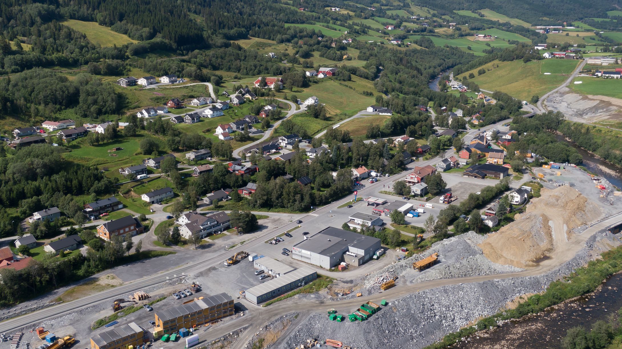 Knust busskur i Melhus