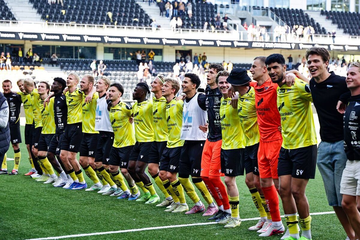 Skal møte to lag før serien starter igjen