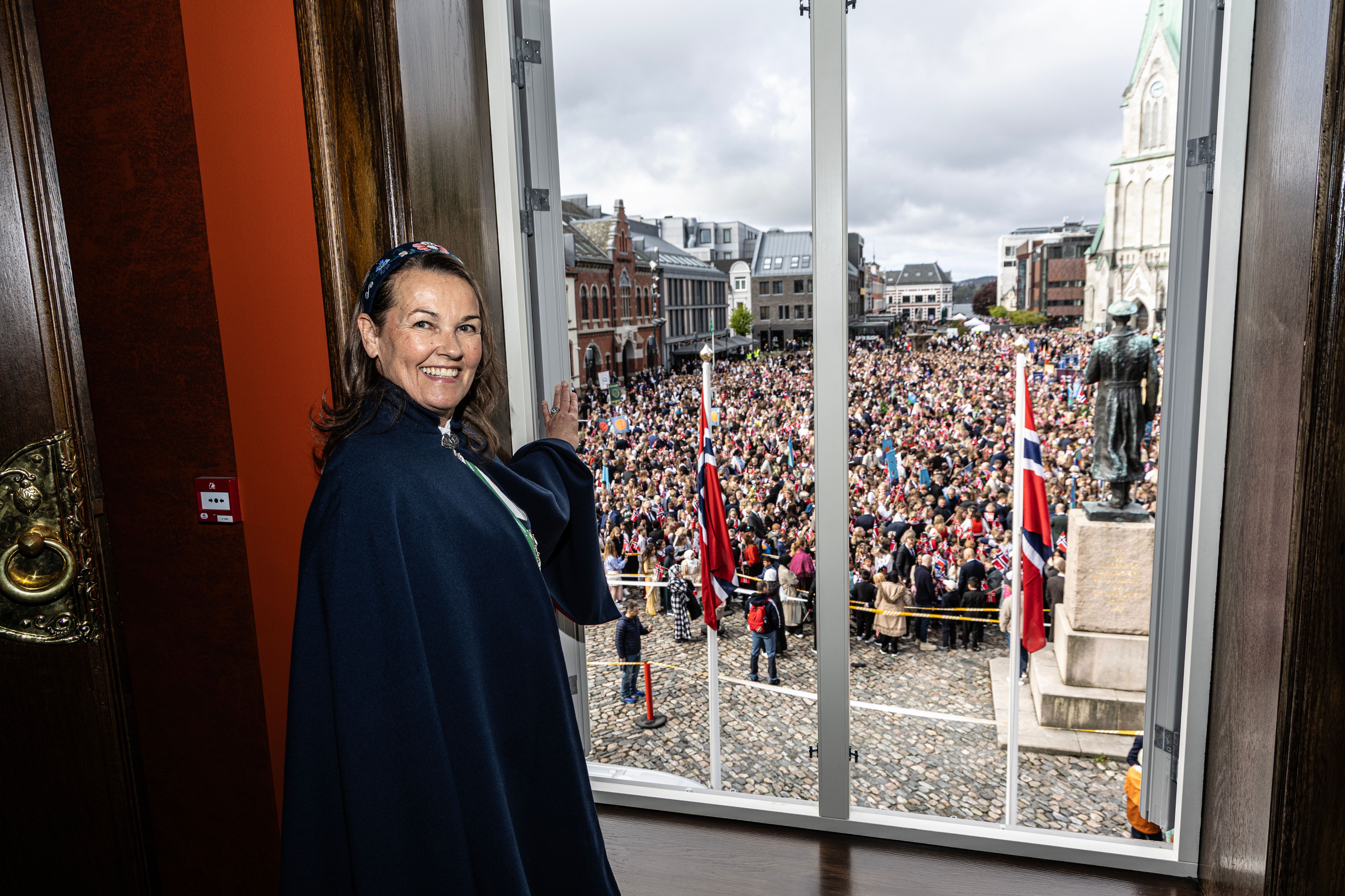 «17. mai-dronninga» gir seg: – Har stålkontroll