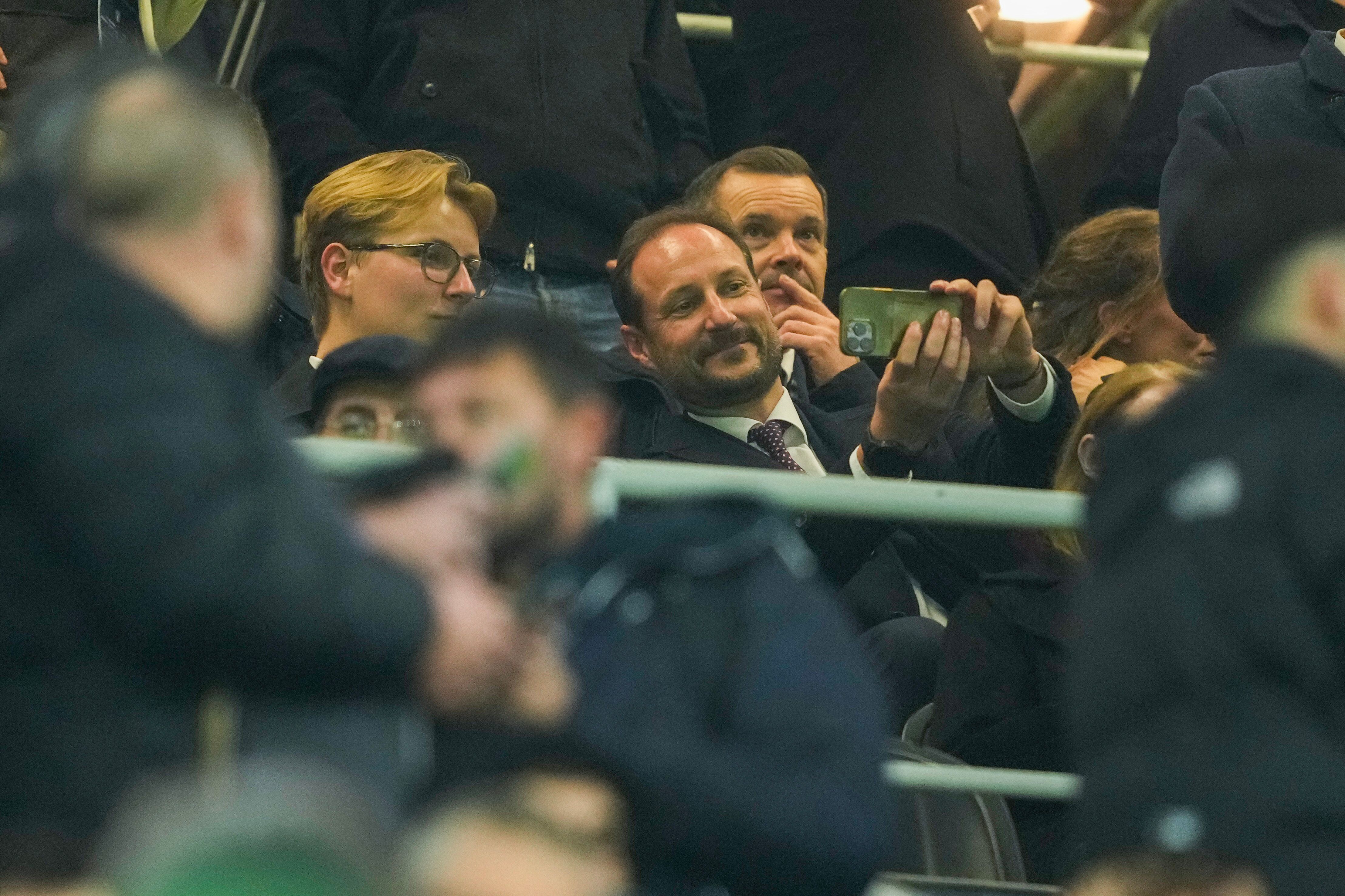 Kronprins Haakon hyller Norge etter VM-bragden: – Spesielt å være med på