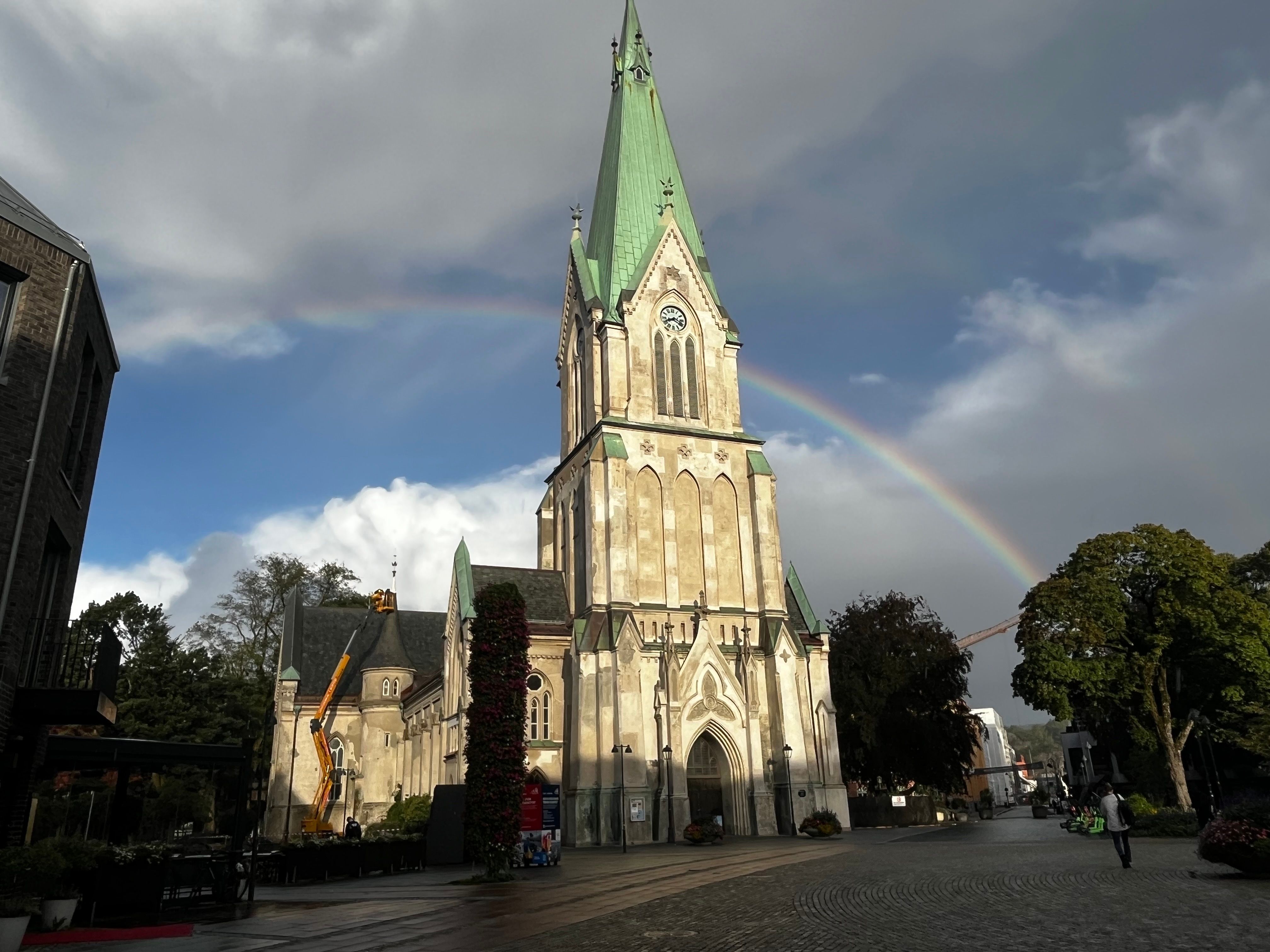 KI: Snur Gud seg i graven?