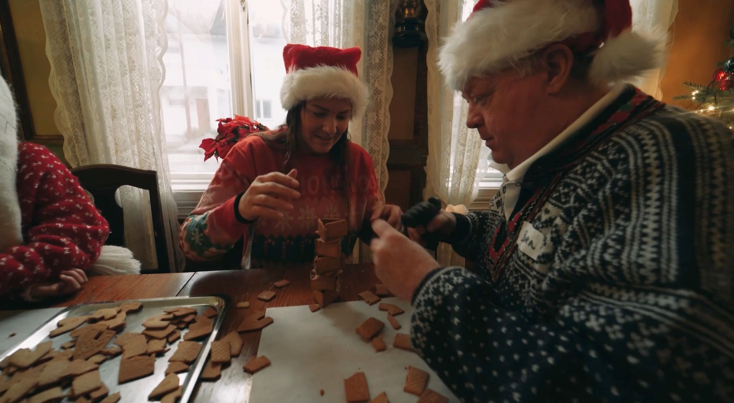 Dagens episode: Hvem lager høyeste pepperkakehus?