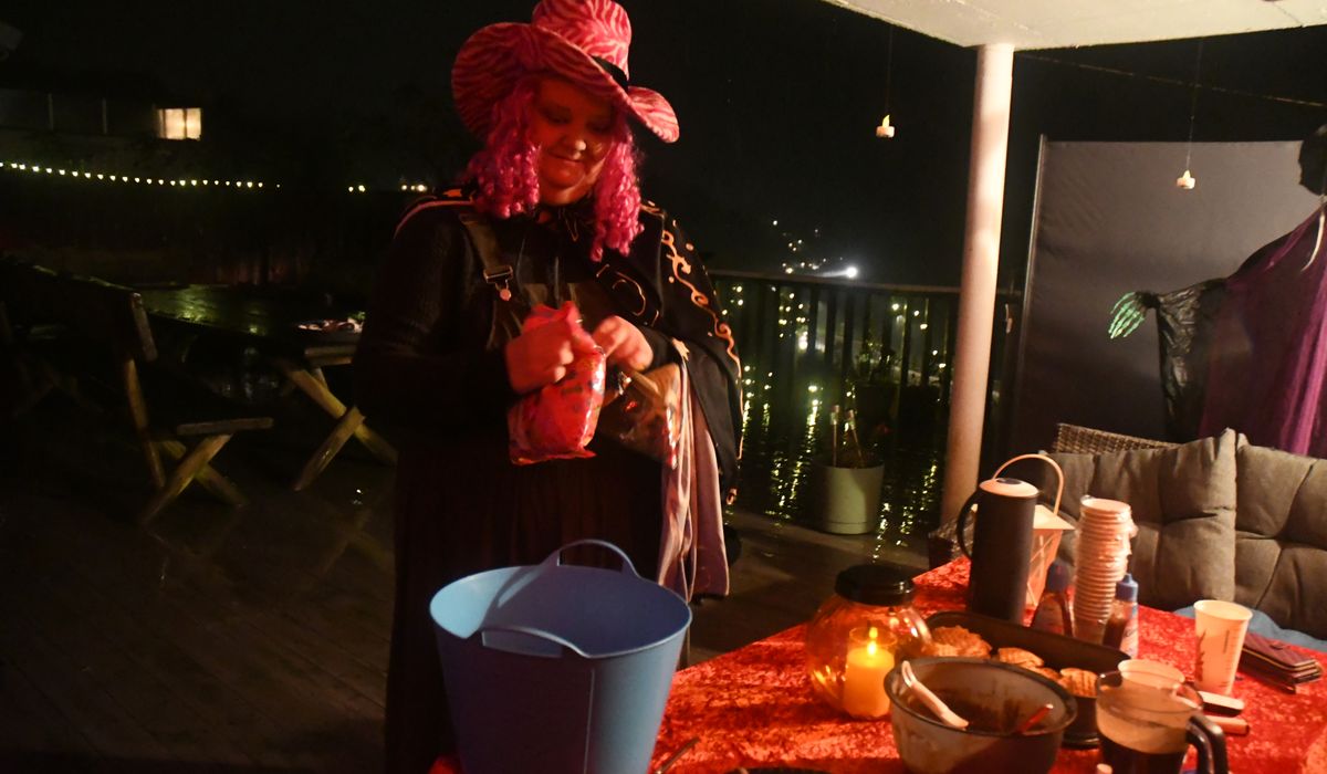 Inviterte på knask i «Heksas hule»