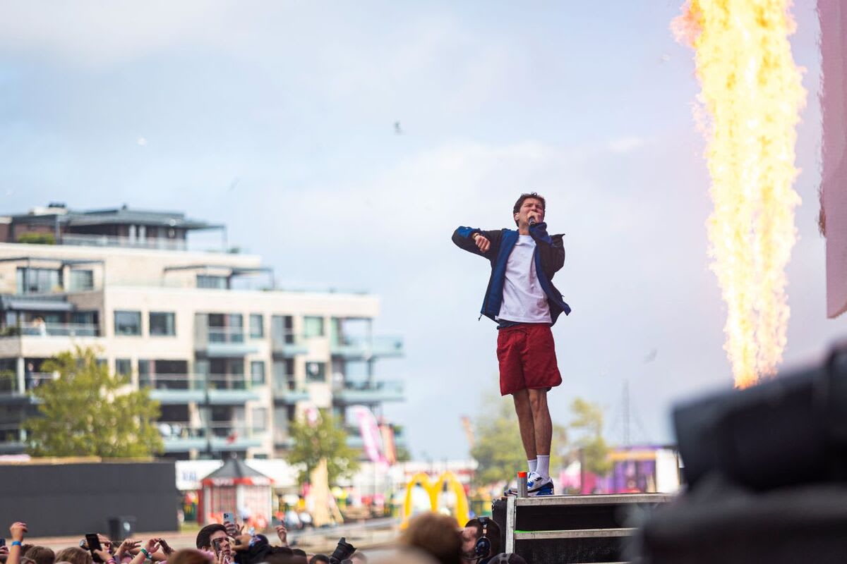 Slipper fire artister: – Et av Norges råeste liveband