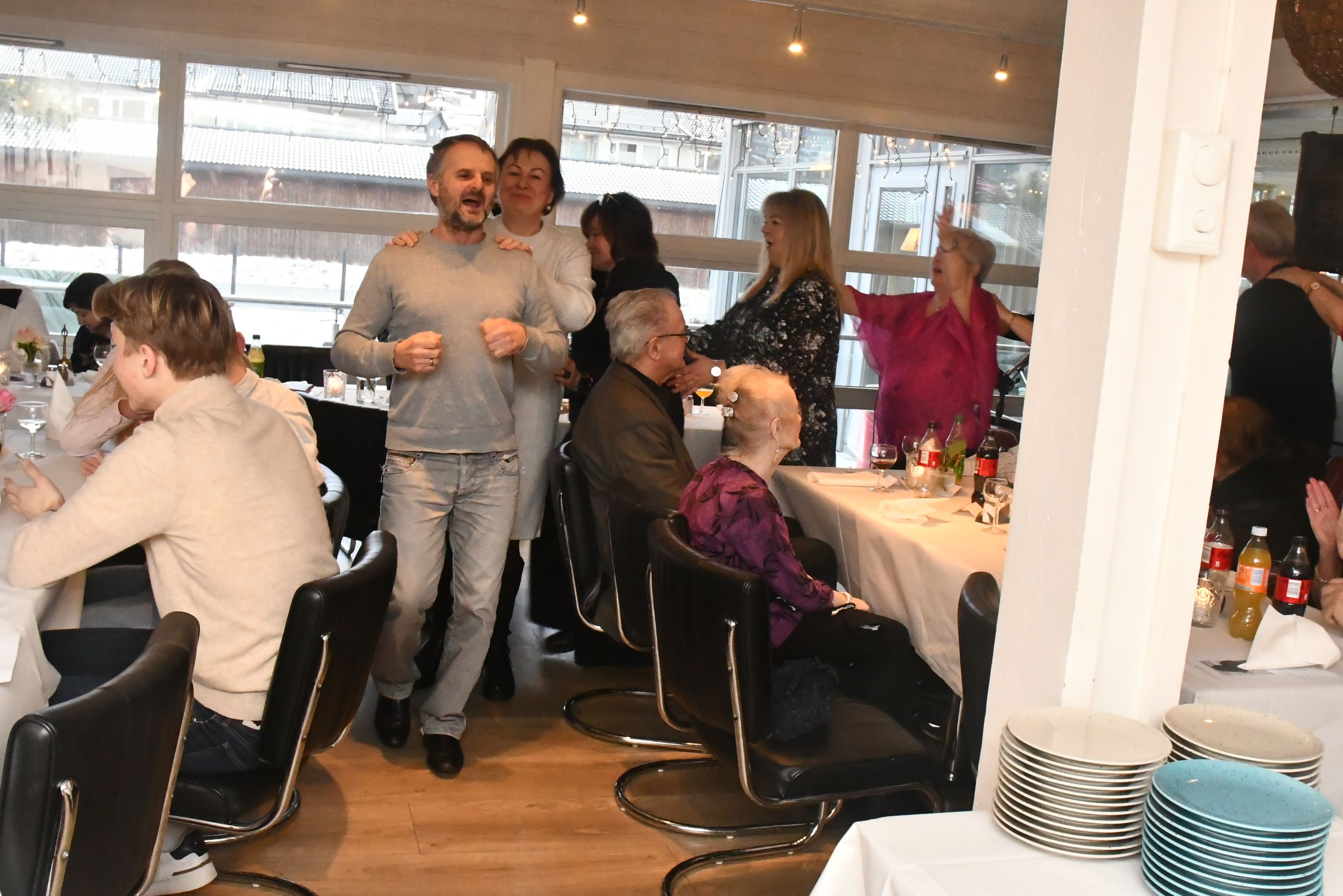 Svingte seg i internasjonal bursdag
