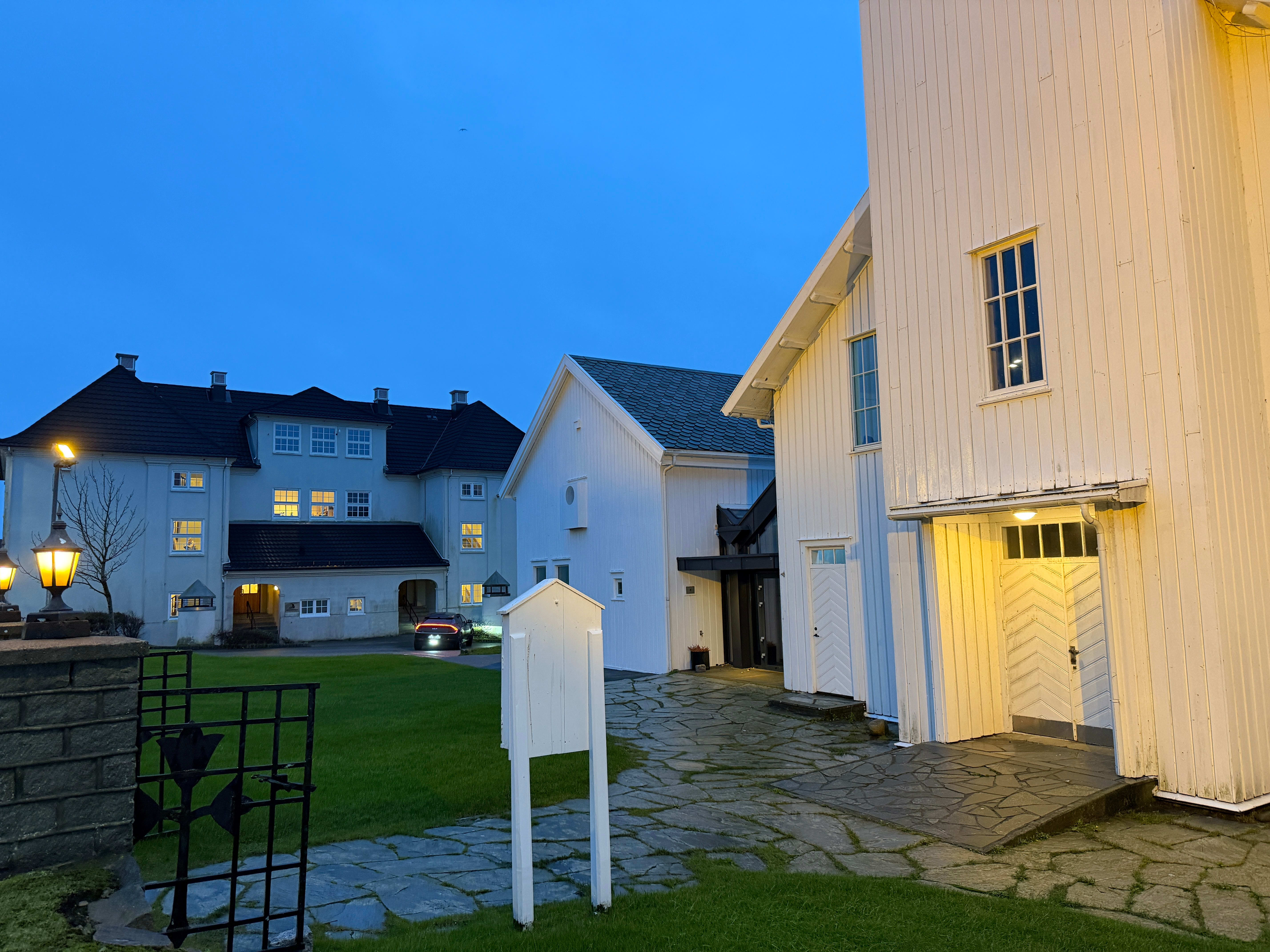 Dører stod ulåst på to kommunale bygg samme natt