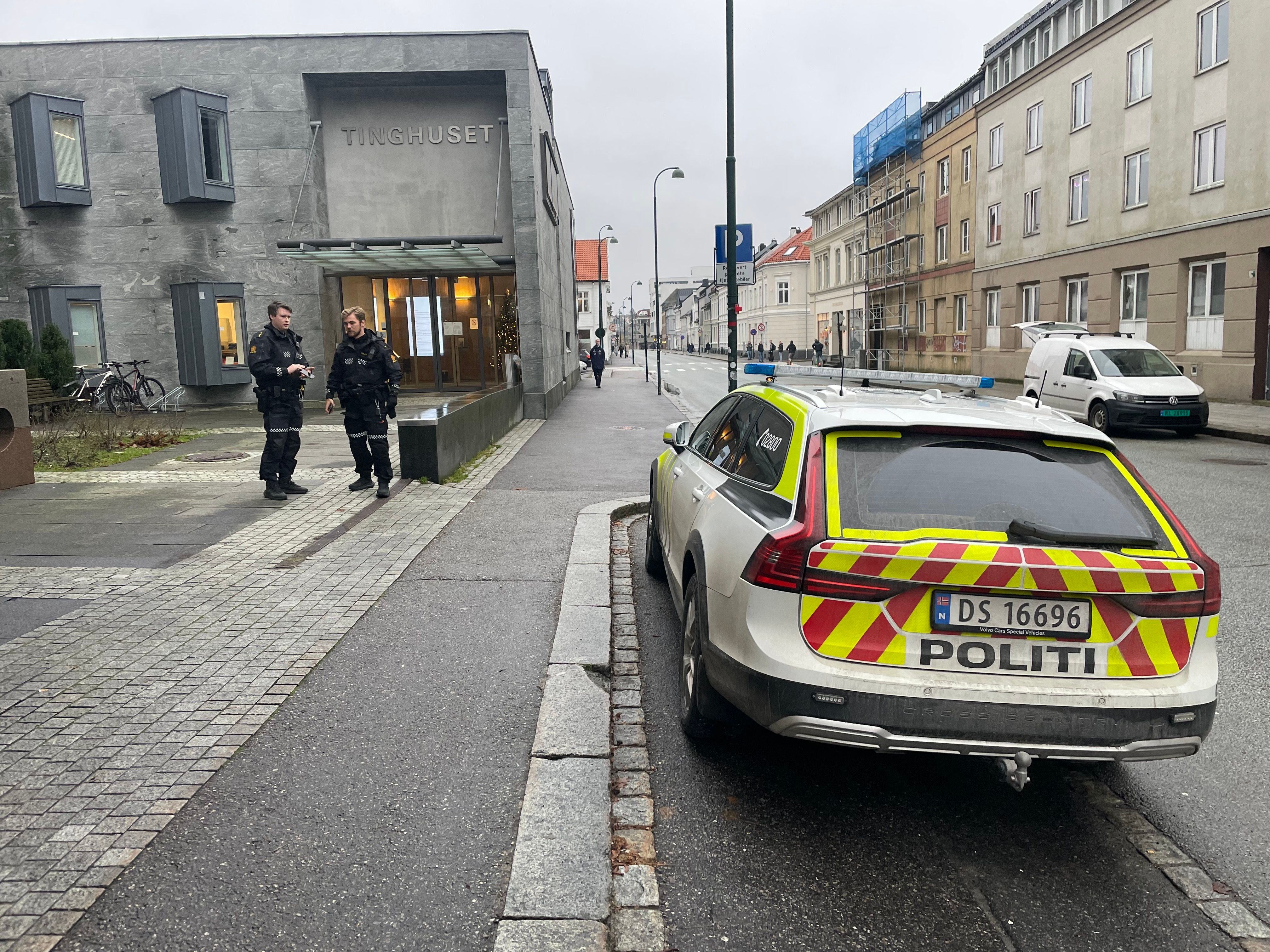 Etter­lyst nøkkel­vitne dukket plutselig opp