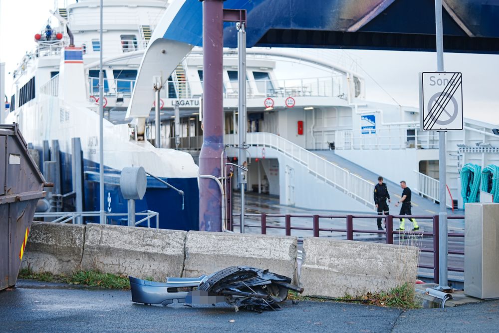 Krasjet på ferjeleiet: – Det er kaos