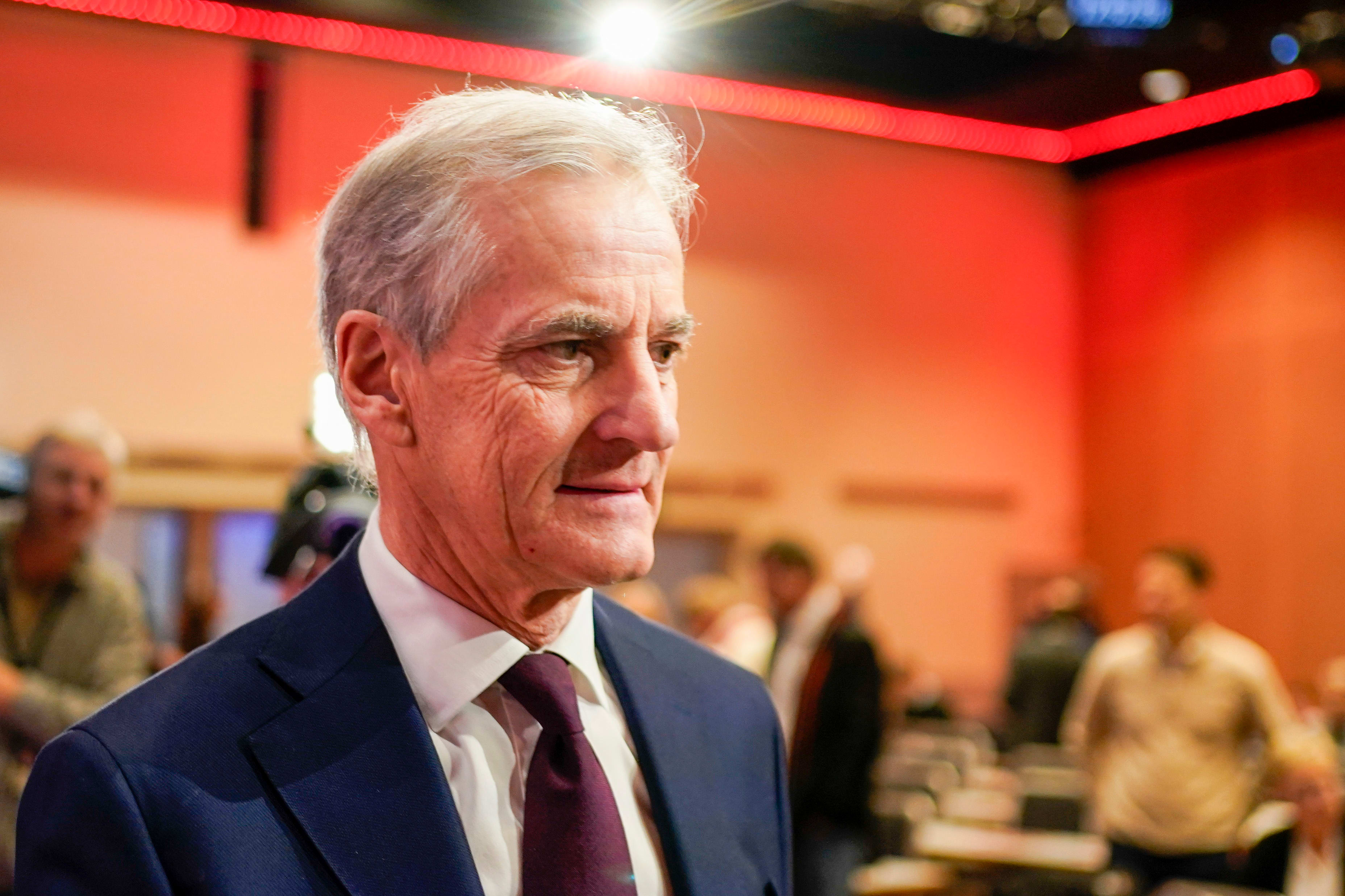 ap-fram-p-tv-2-m-ling-framleis-under-20-prosent-smp-no