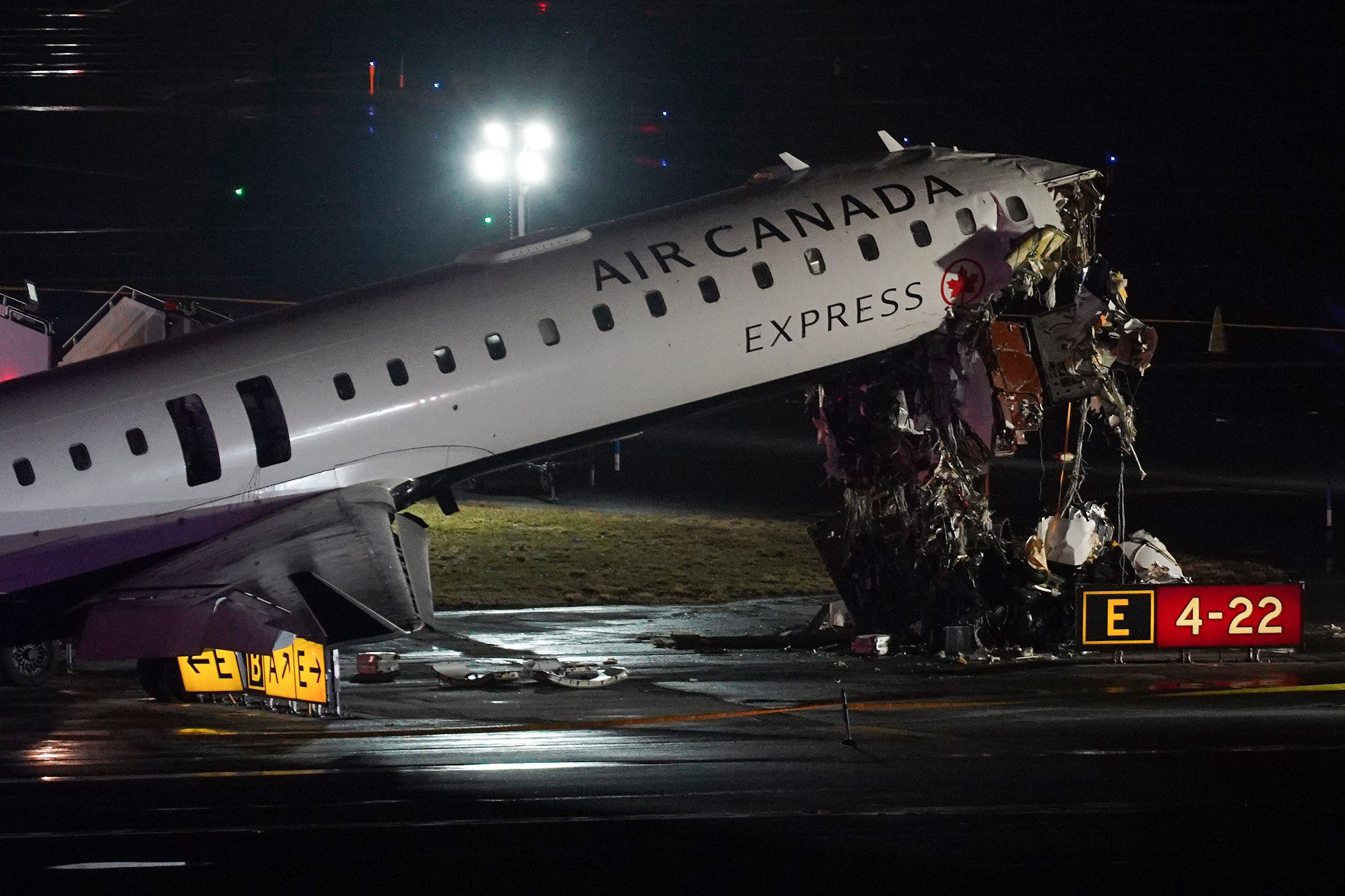 Kilder til NBC: To omkom da Air Canada-fly krasjet med kjøretøy på New York-flyplass