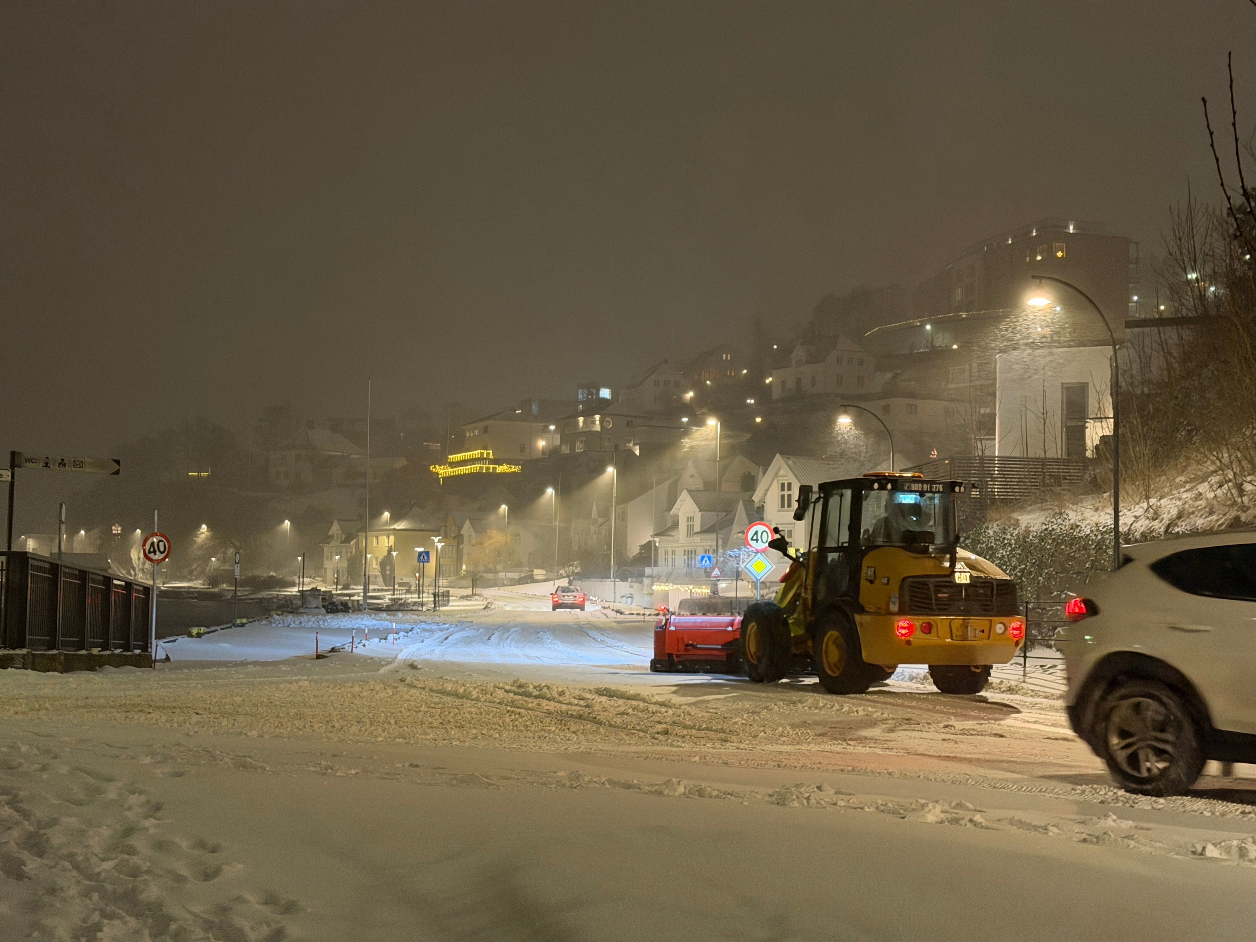 – Har kjørt ut alt av brøytemannskaper