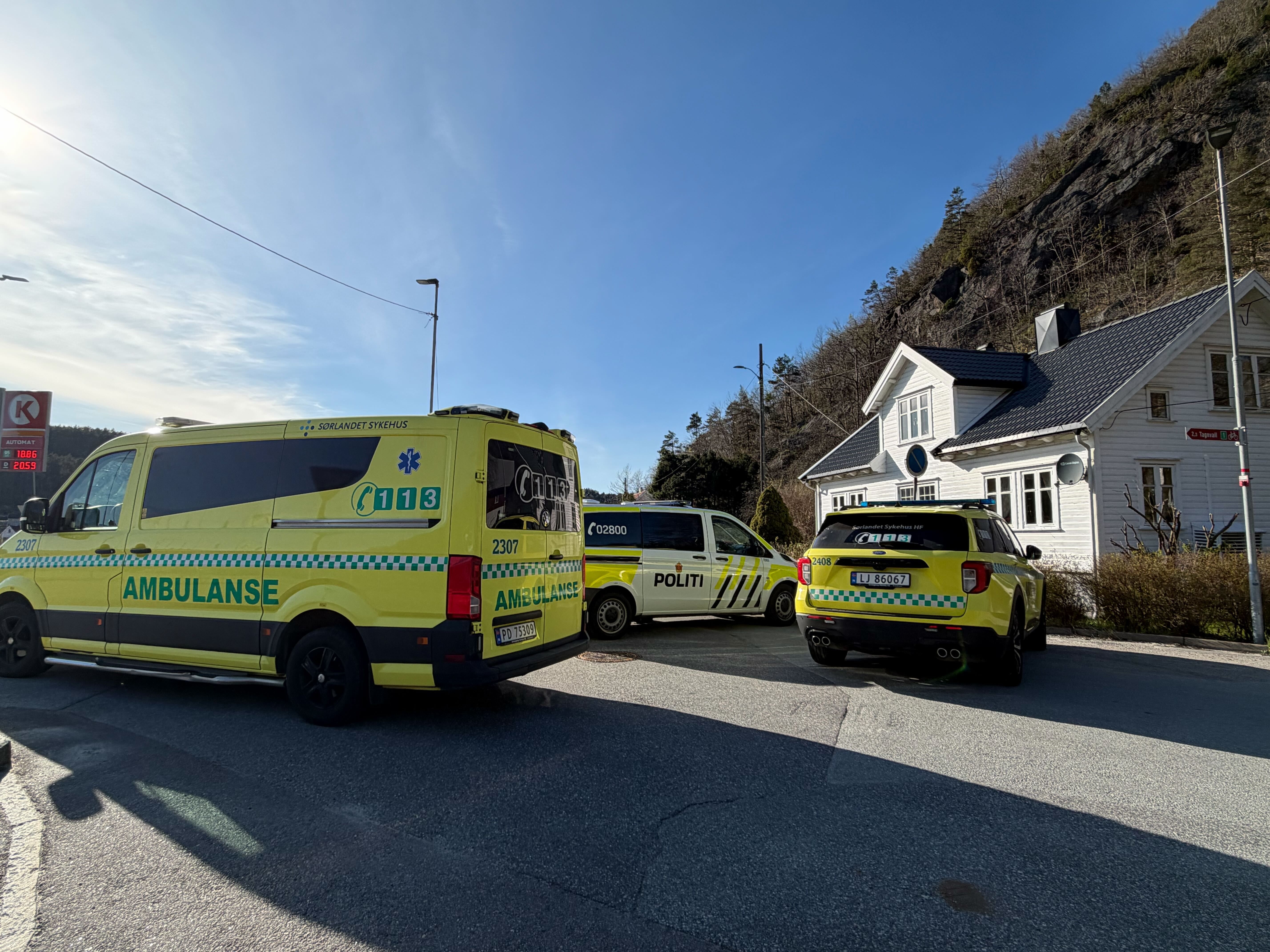 MC-fører til sykehus etter ulykke i Kristian­sand