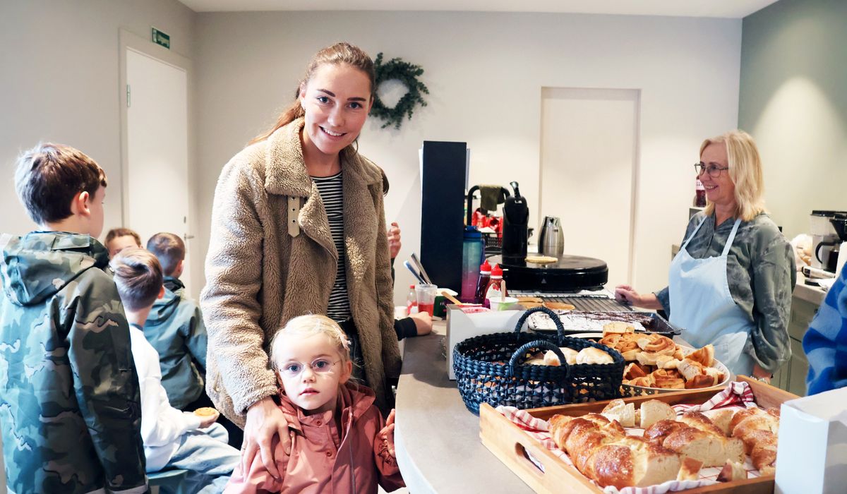 Åpnet ny kafé i bydelen: – Jeg er veldig imponert