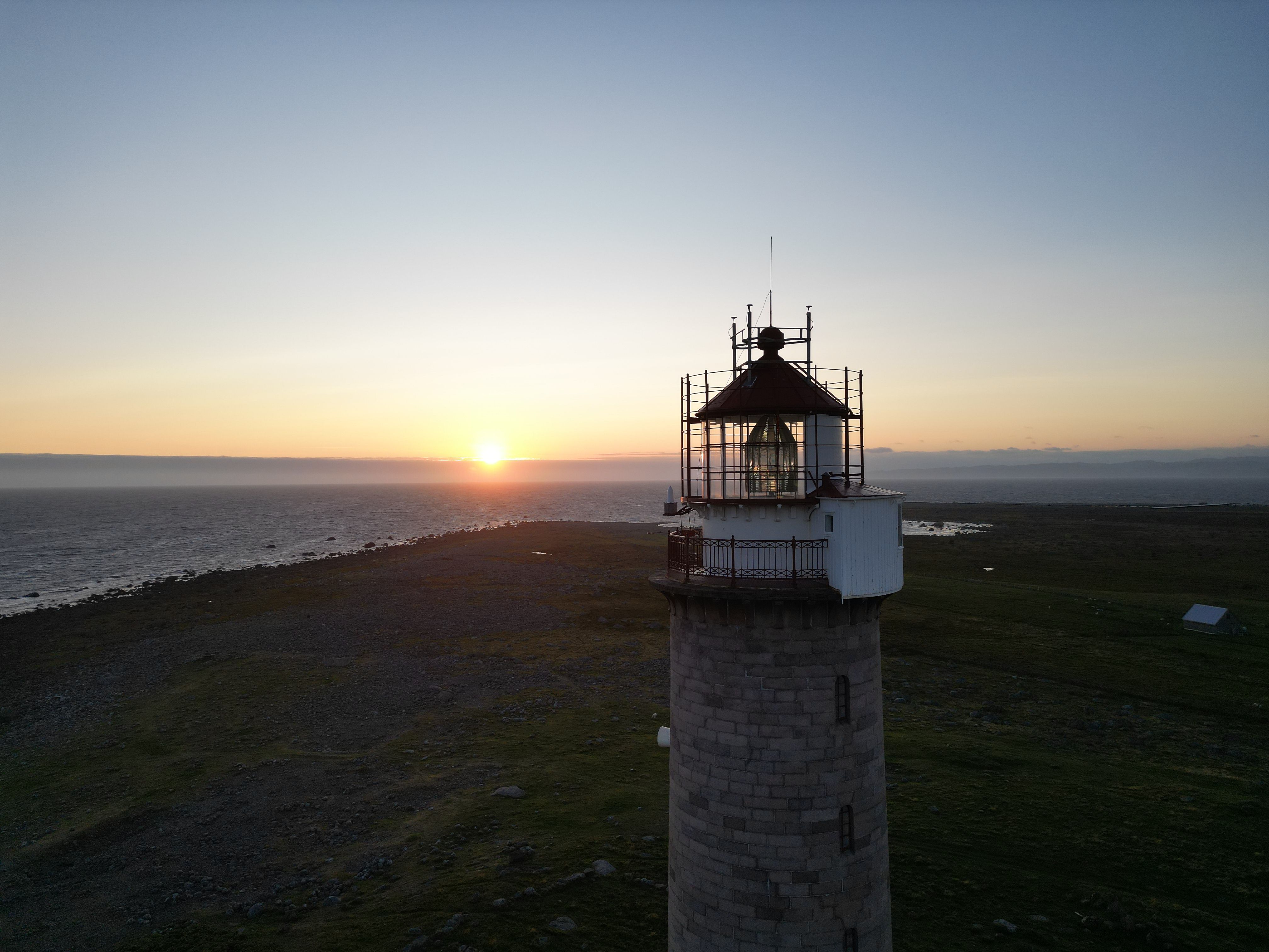 Fyret ble mørklagt da strøm­bruddene slo ut nødaggregat: – Veldig sjelden
