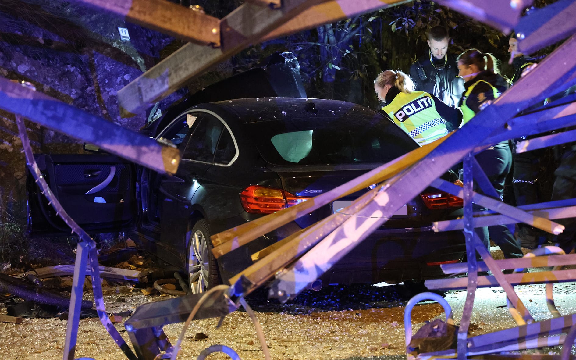 Har kjørt gjennom sykkel­parkering og inn i fjell­vegg