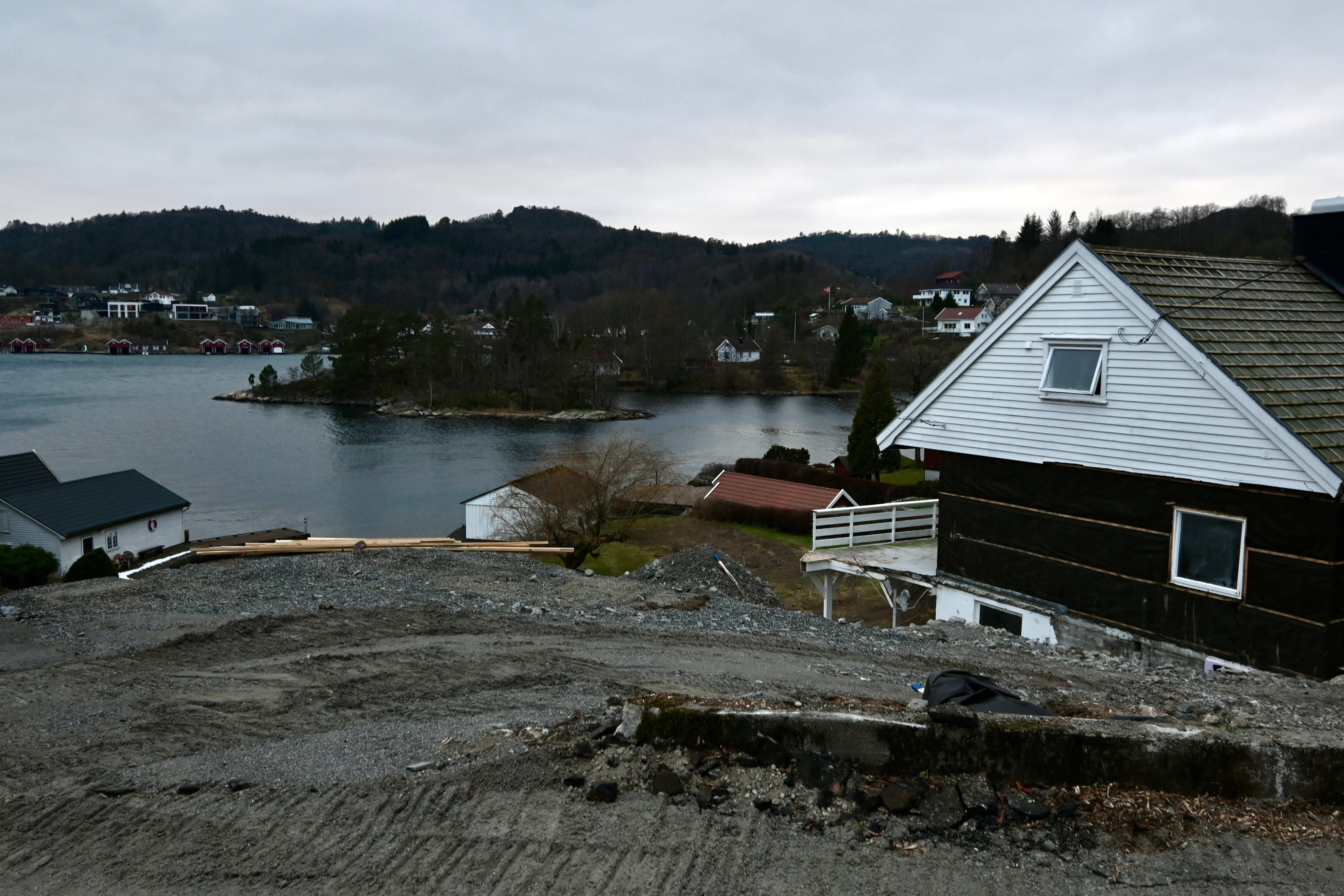 Politi­topp har utført terrengarbeid i strand­sonen: – Uheldig
