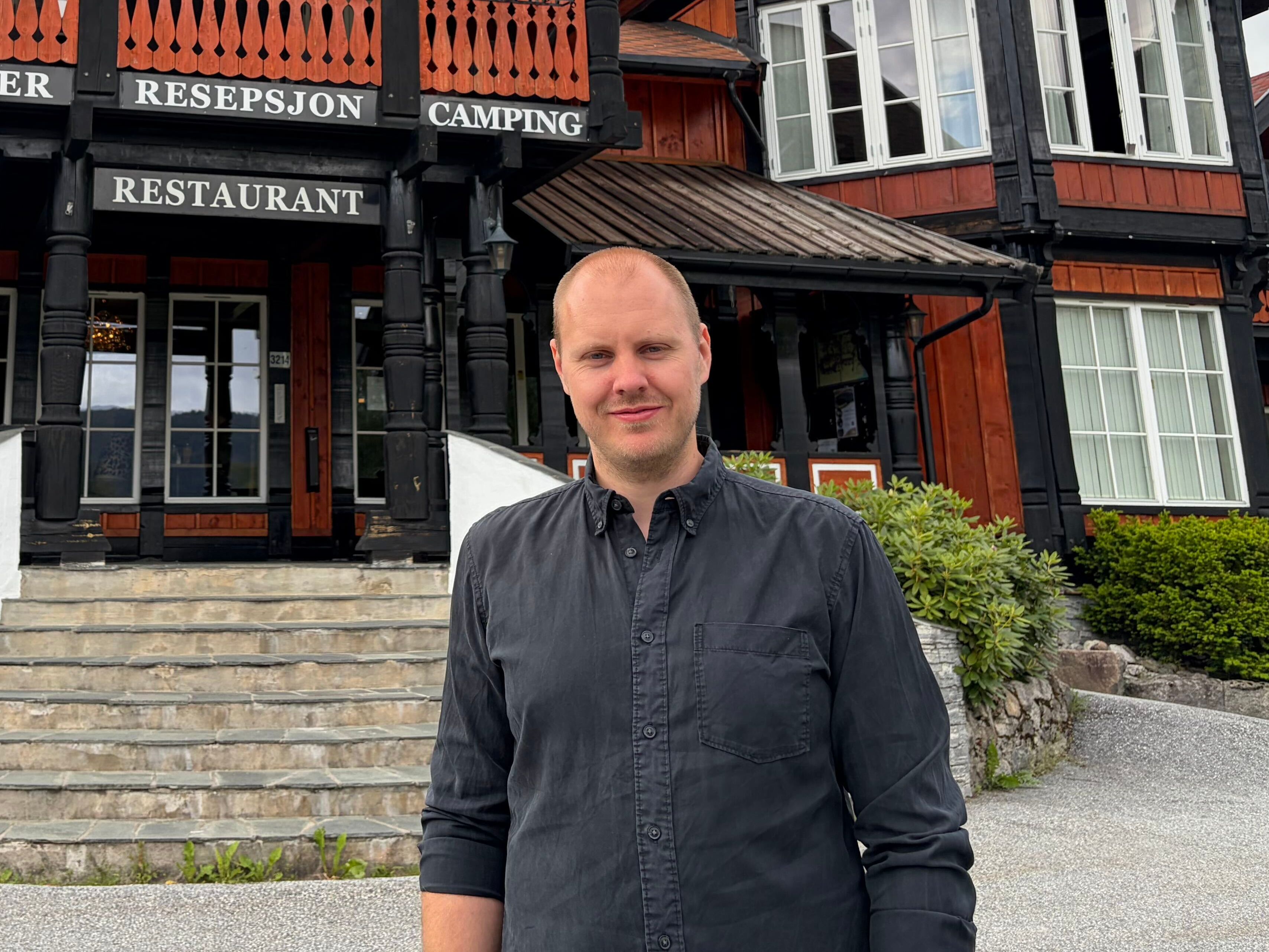 Alle tall har gått rett til værs. Nå må han utvide.
