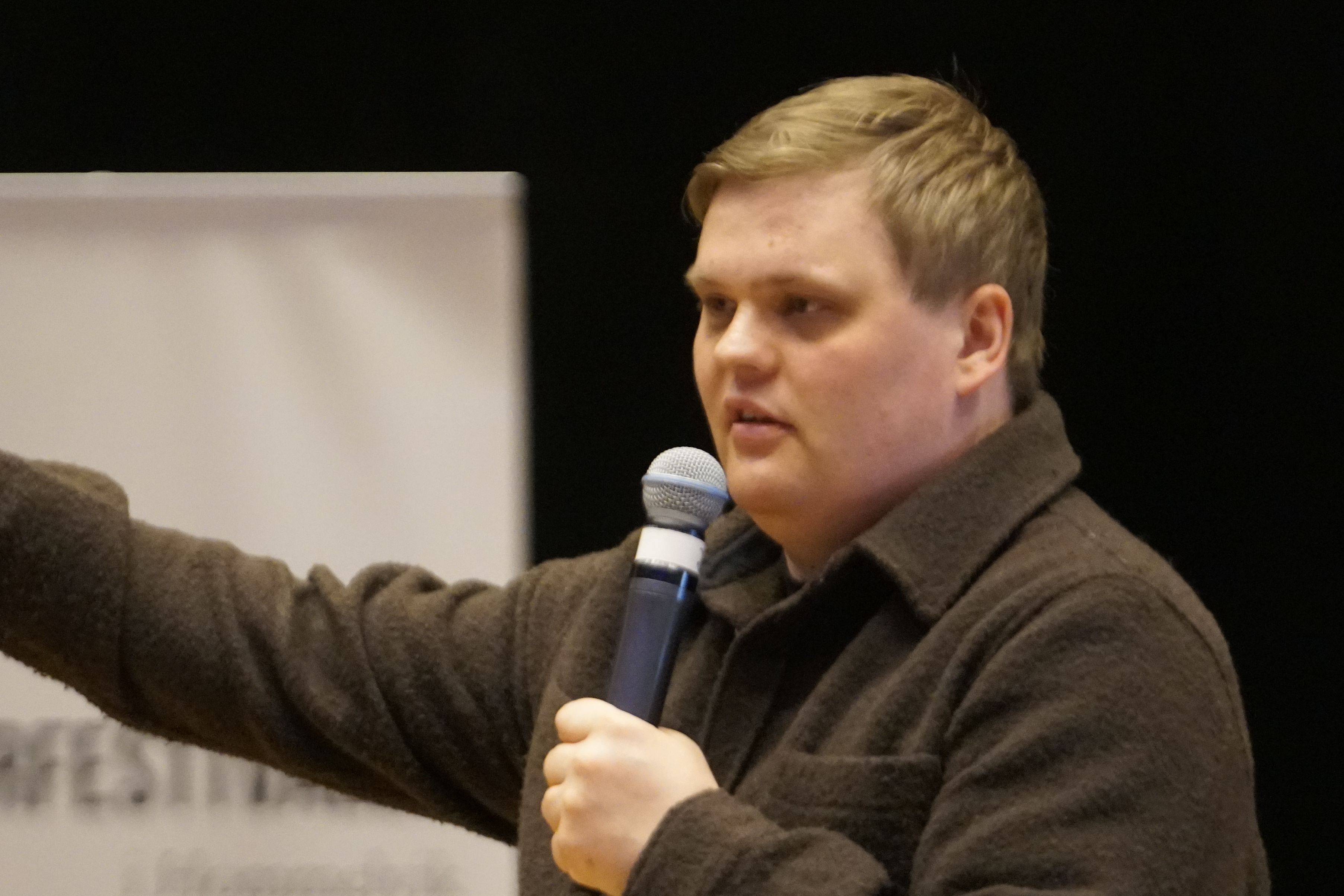 Setter enormt pris på respekten de viser Rolf Christopher - bladet.no