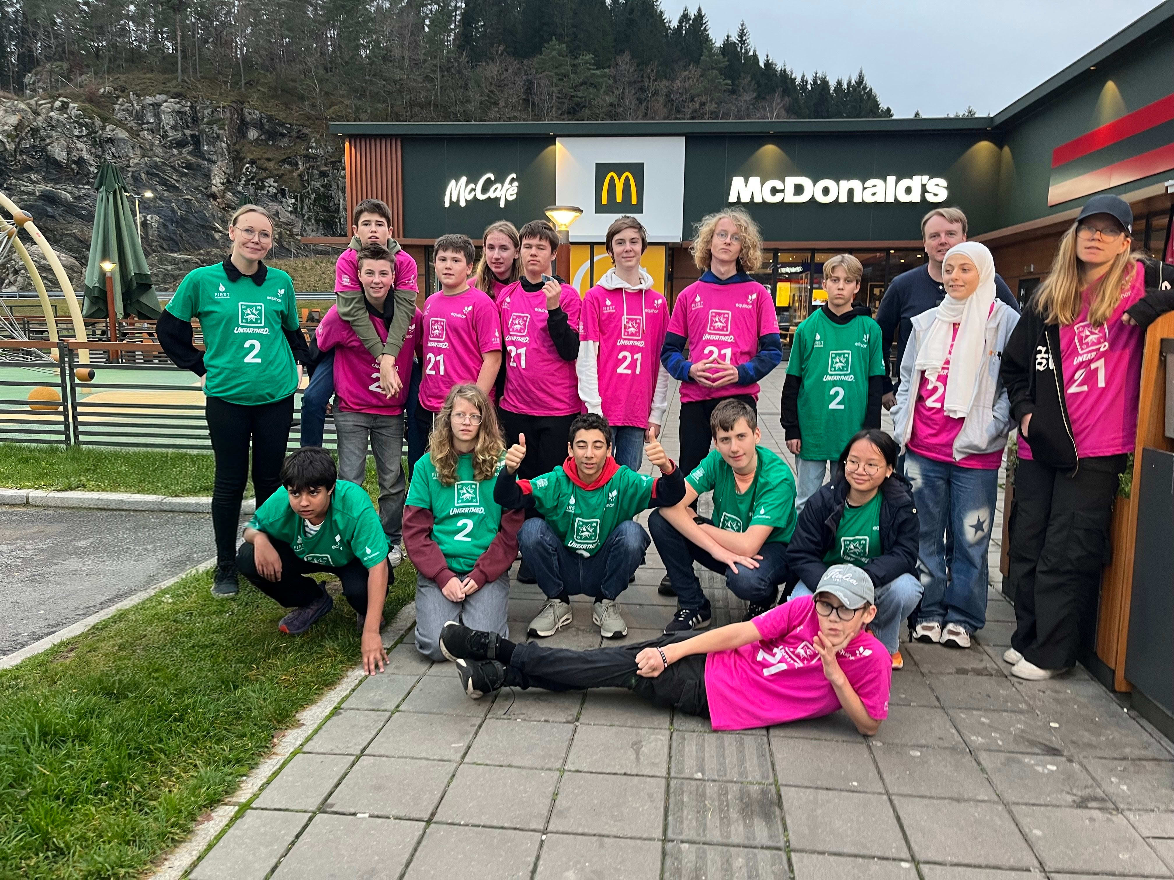 20 ungdomsskoleelever på turnering: – De har klart seg kjempegodt