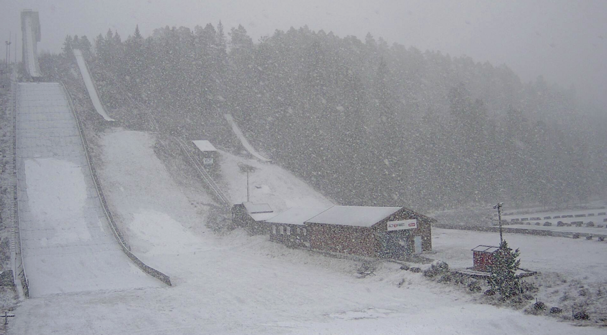 Nå laver snøen ned