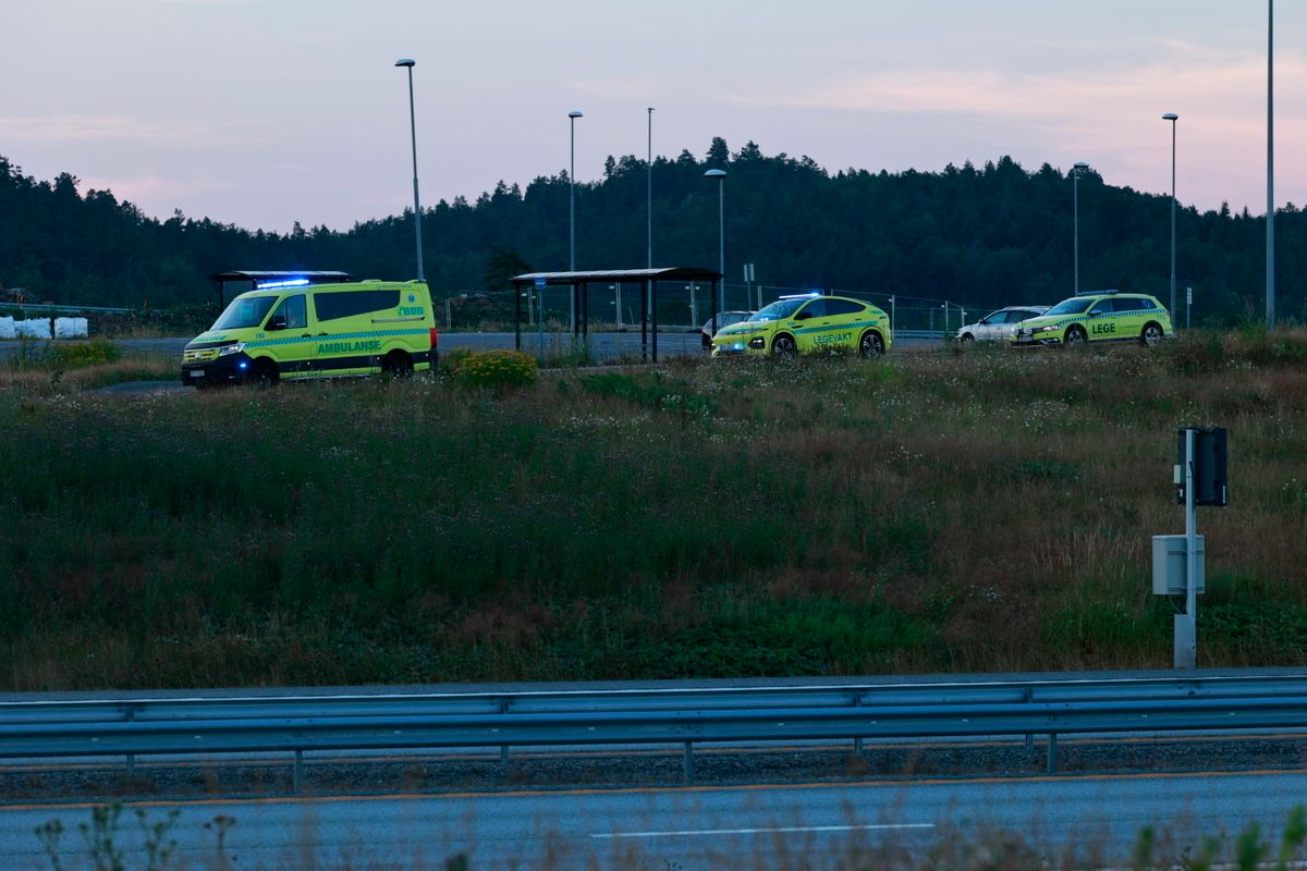E18 stengt etter ulykke: – Fremstår alvorlig