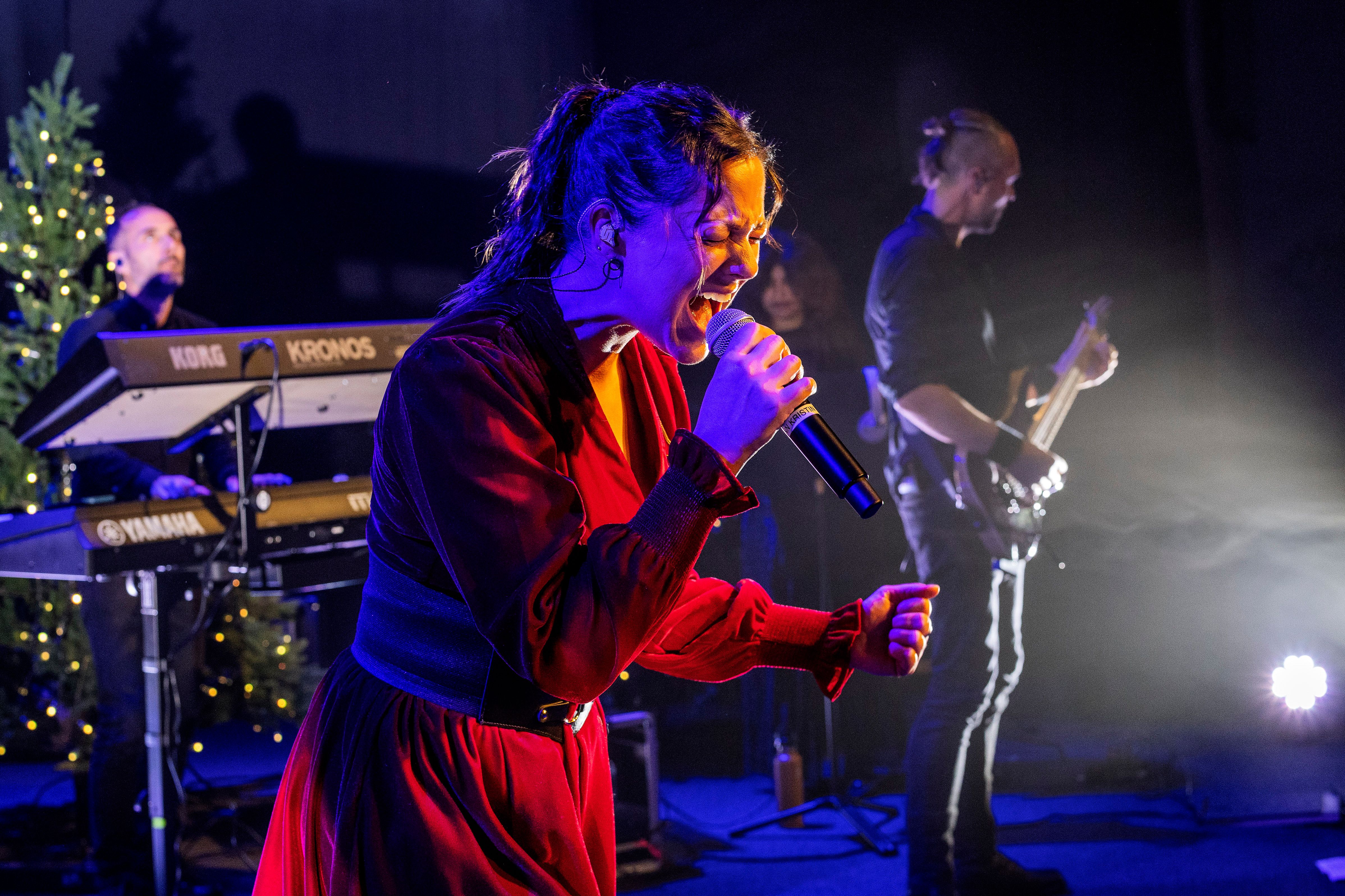 Rocka opp julesangene: – For ei stemning!